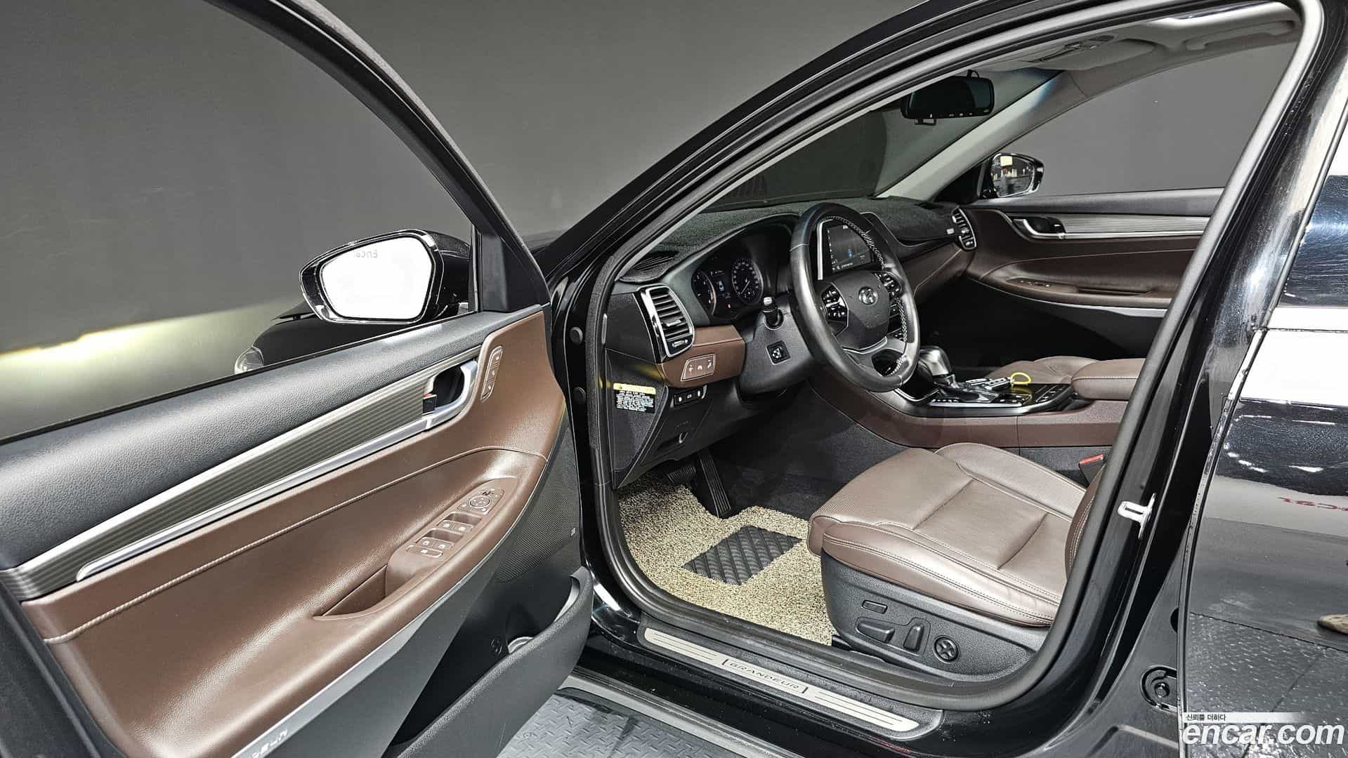 Grandeur Hyundai 2017.4-INNER-010