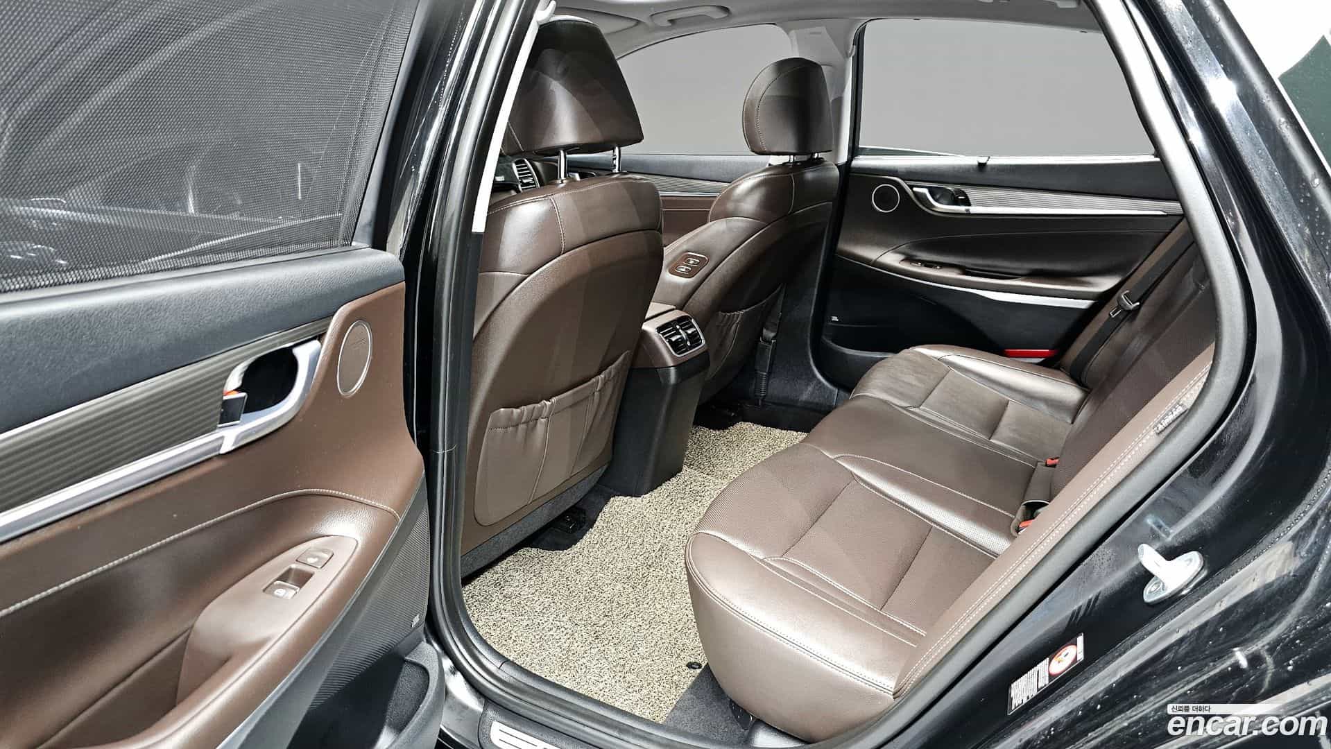 Grandeur Hyundai 2017.4-OPTION-015