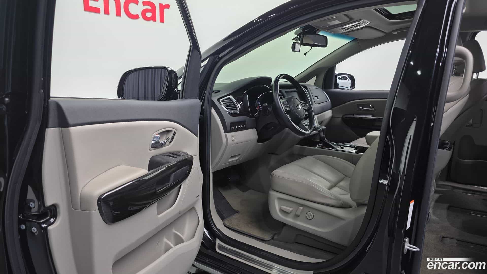 Canival Kia 2020.2-OPTION-016