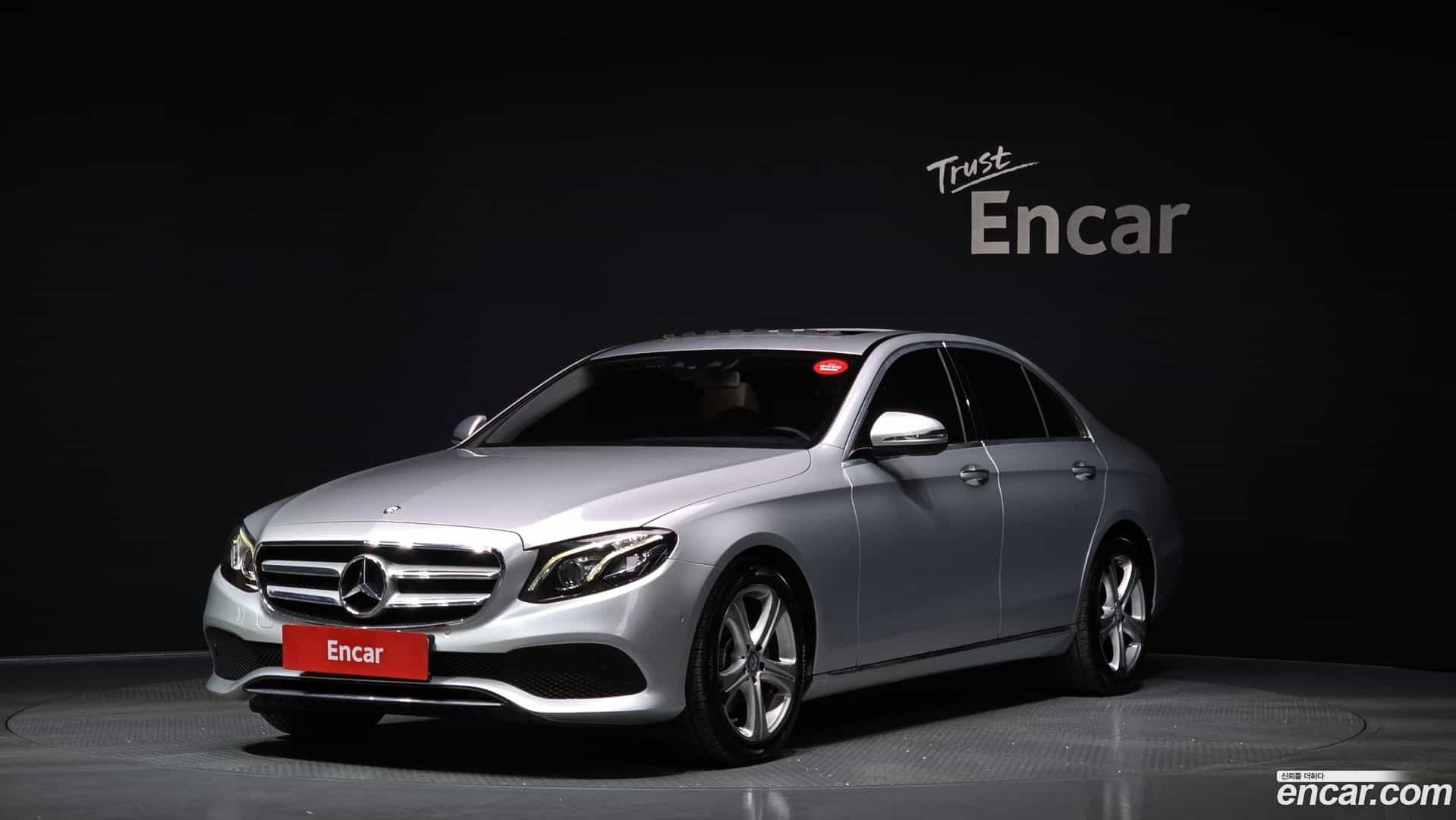 E-Class Mercedes-Benz 2017.7-OUTER-001