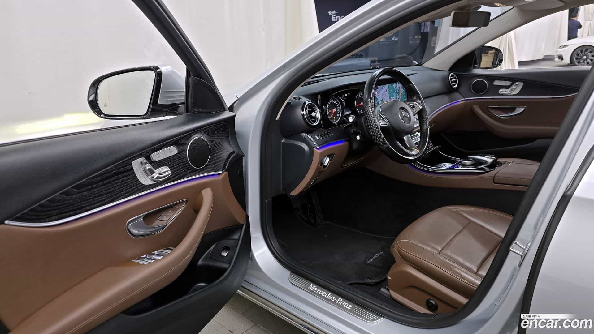 E-Class Mercedes-Benz 2017.7-INNER-010