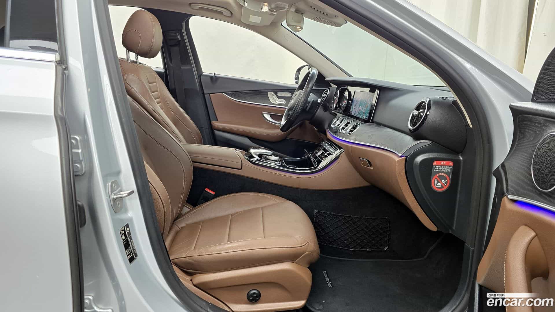 E-Class Mercedes-Benz 2017.7-OPTION-015