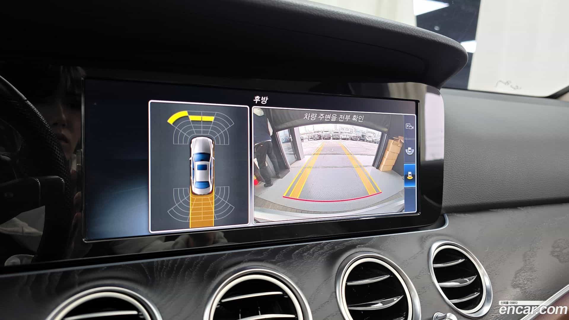 E-Class Mercedes-Benz 2017.7-OPTION-019