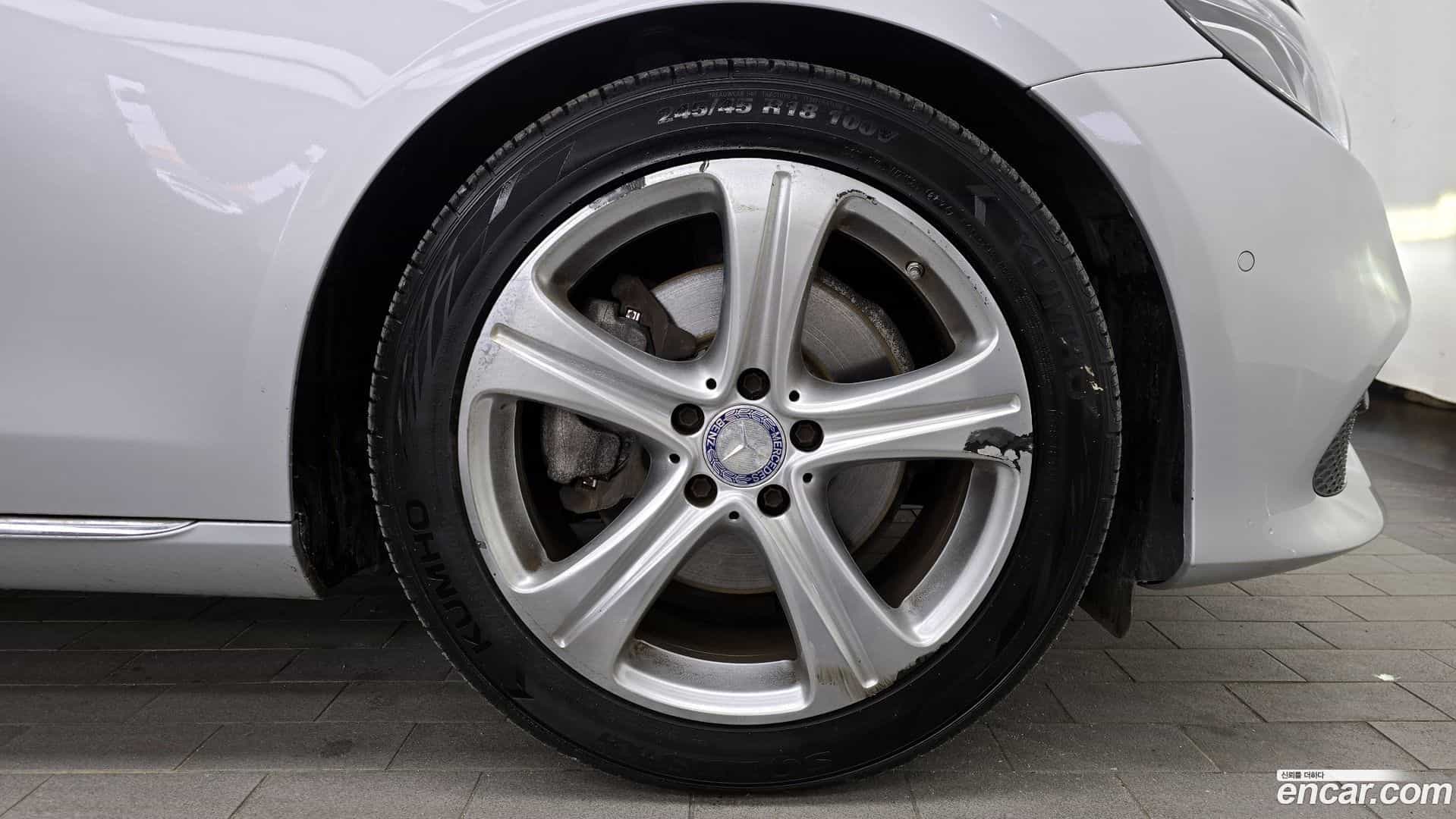 E-Class Mercedes-Benz 2017.7-OUTER-031