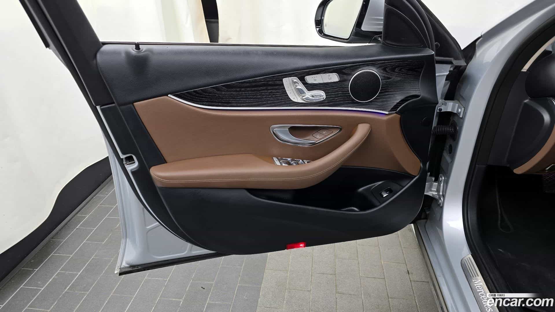 E-Class Mercedes-Benz 2017.7-INNER-034