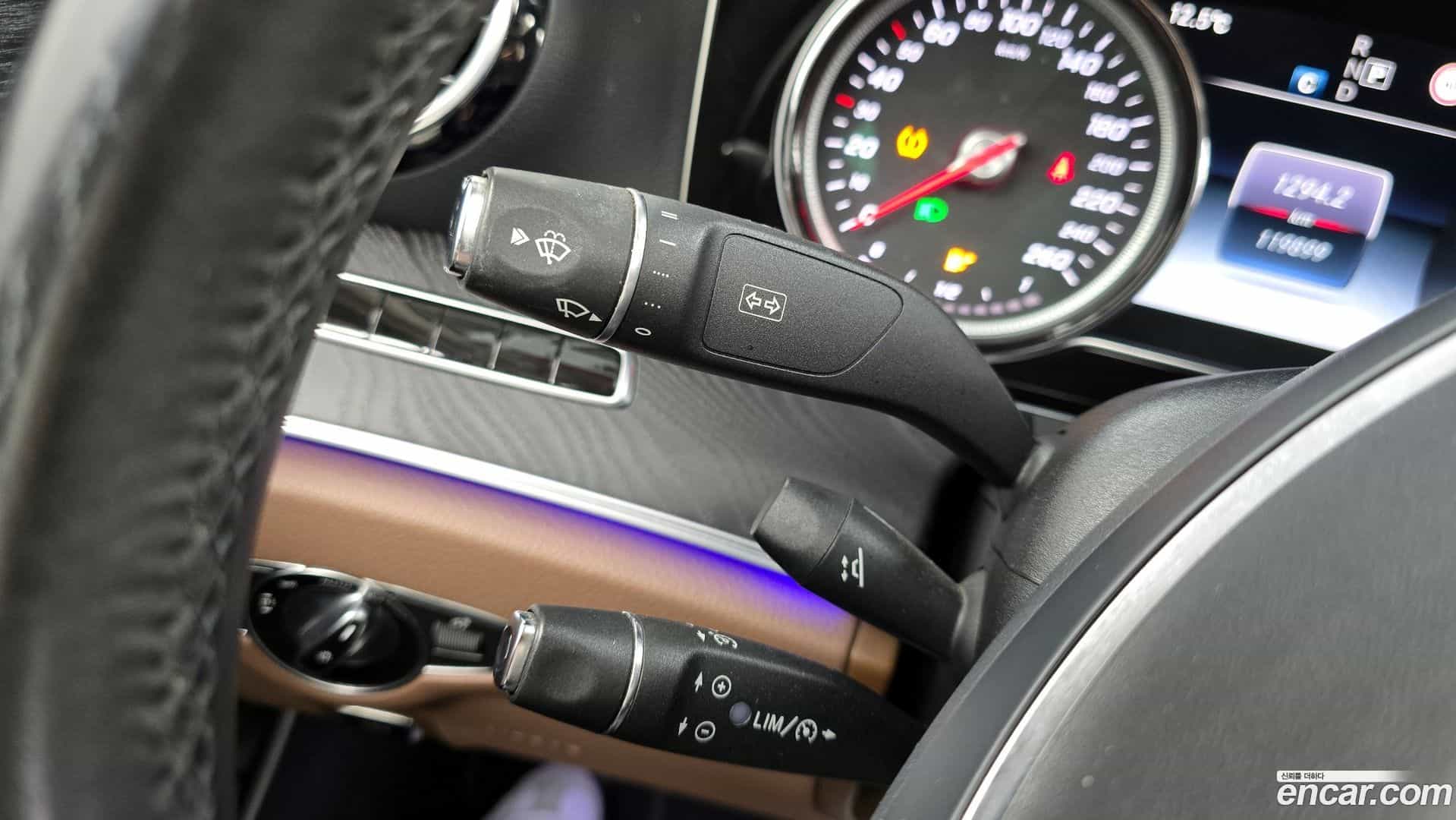 E-Class Mercedes-Benz 2017.7-OPTION-040