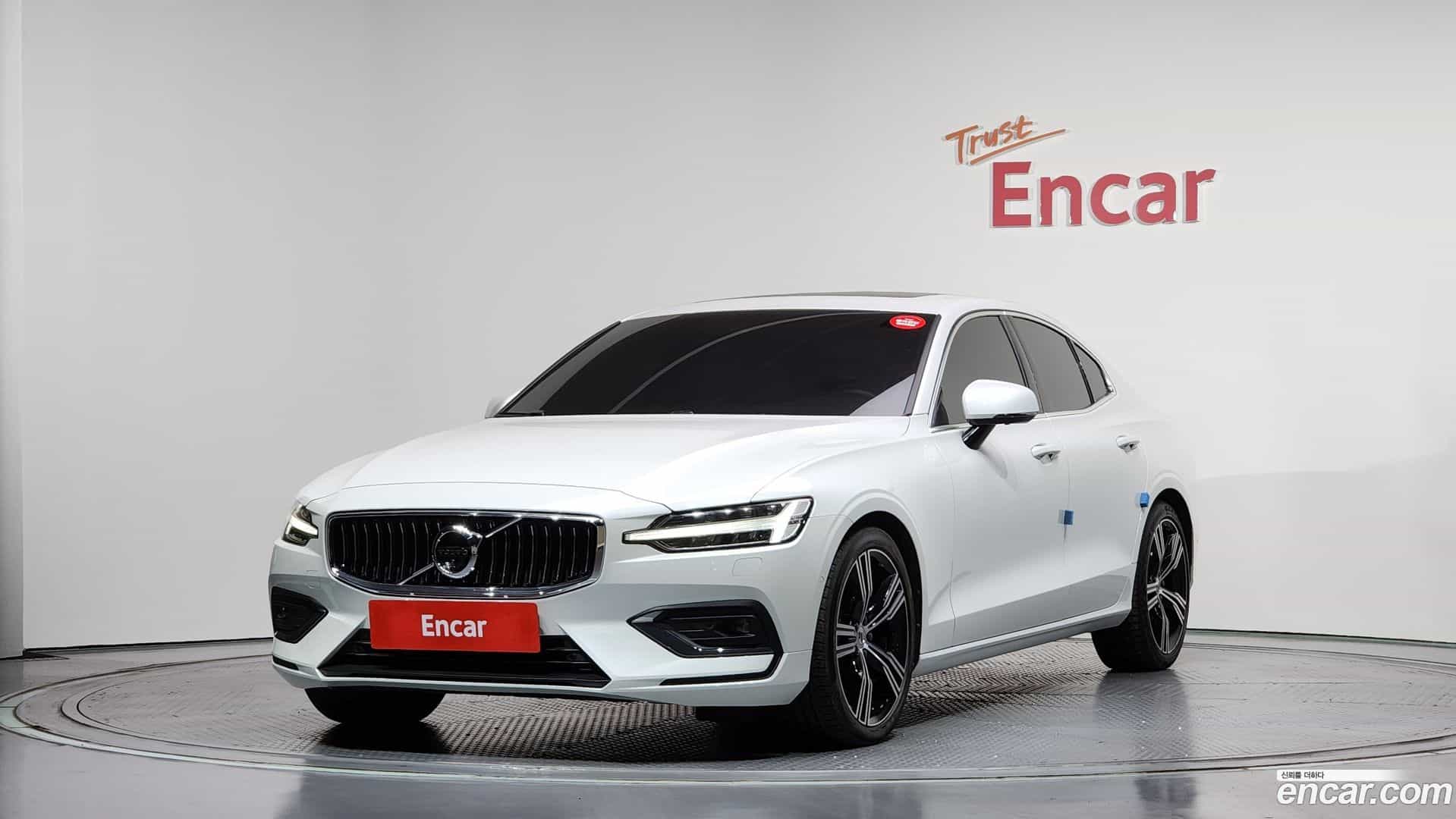 S60 Volvo 2020.11-OUTER-001