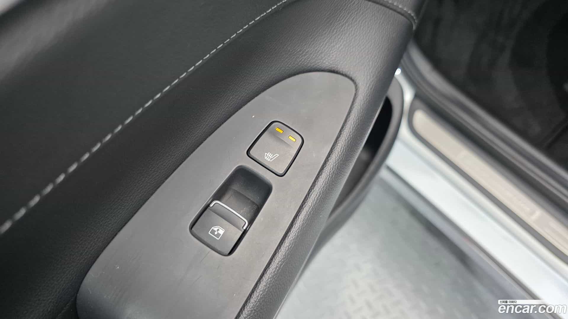 Grandeur Hyundai 2021.1-OPTION-022