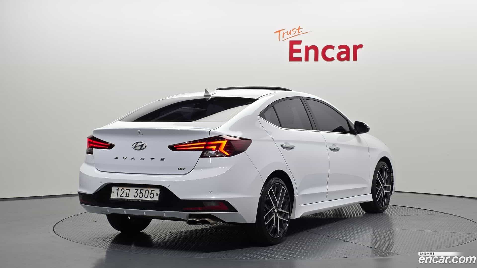AVANTE Hyundai 2018.11-OUTER-002