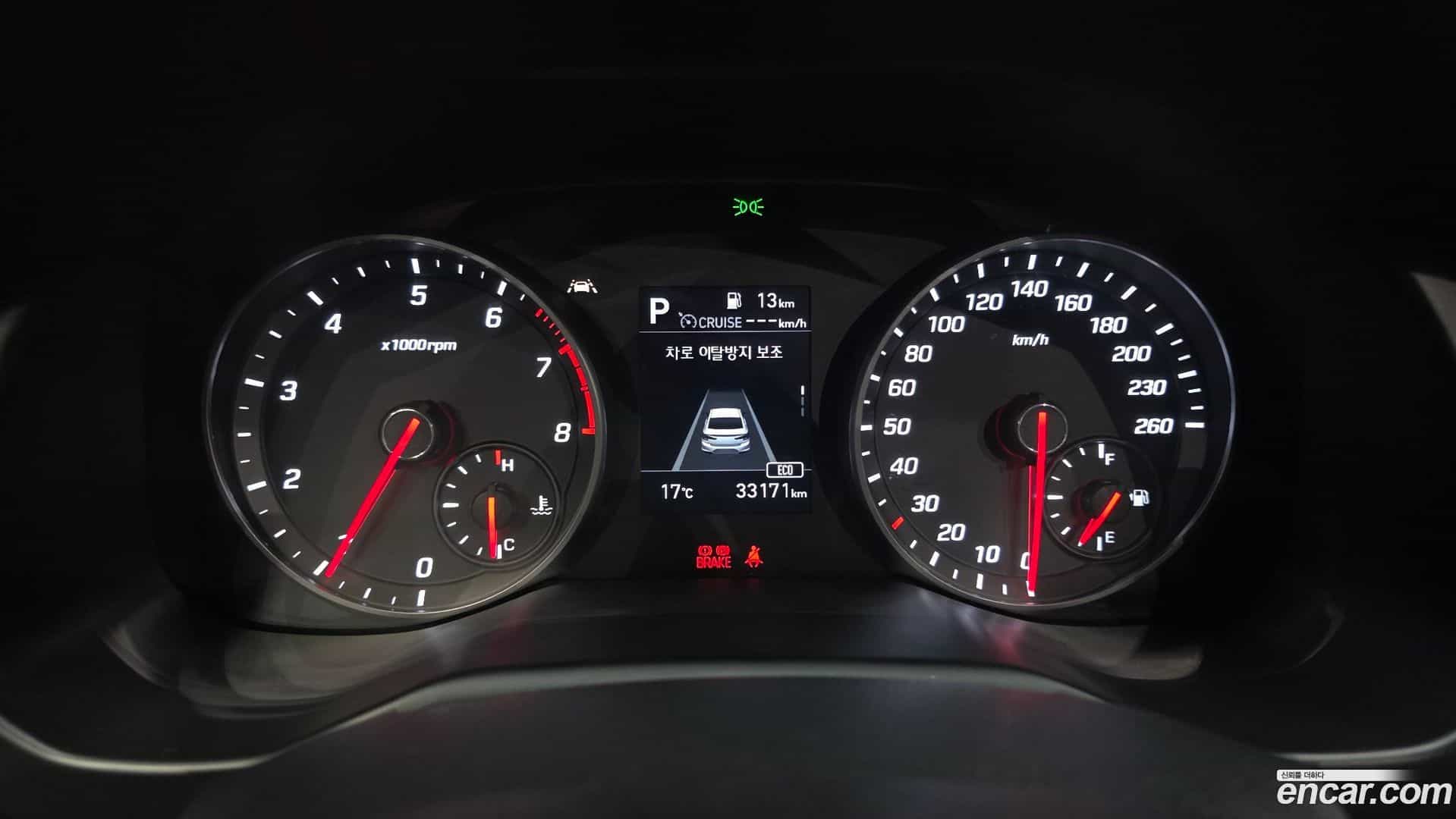 AVANTE Hyundai 2018.11-INNER-008