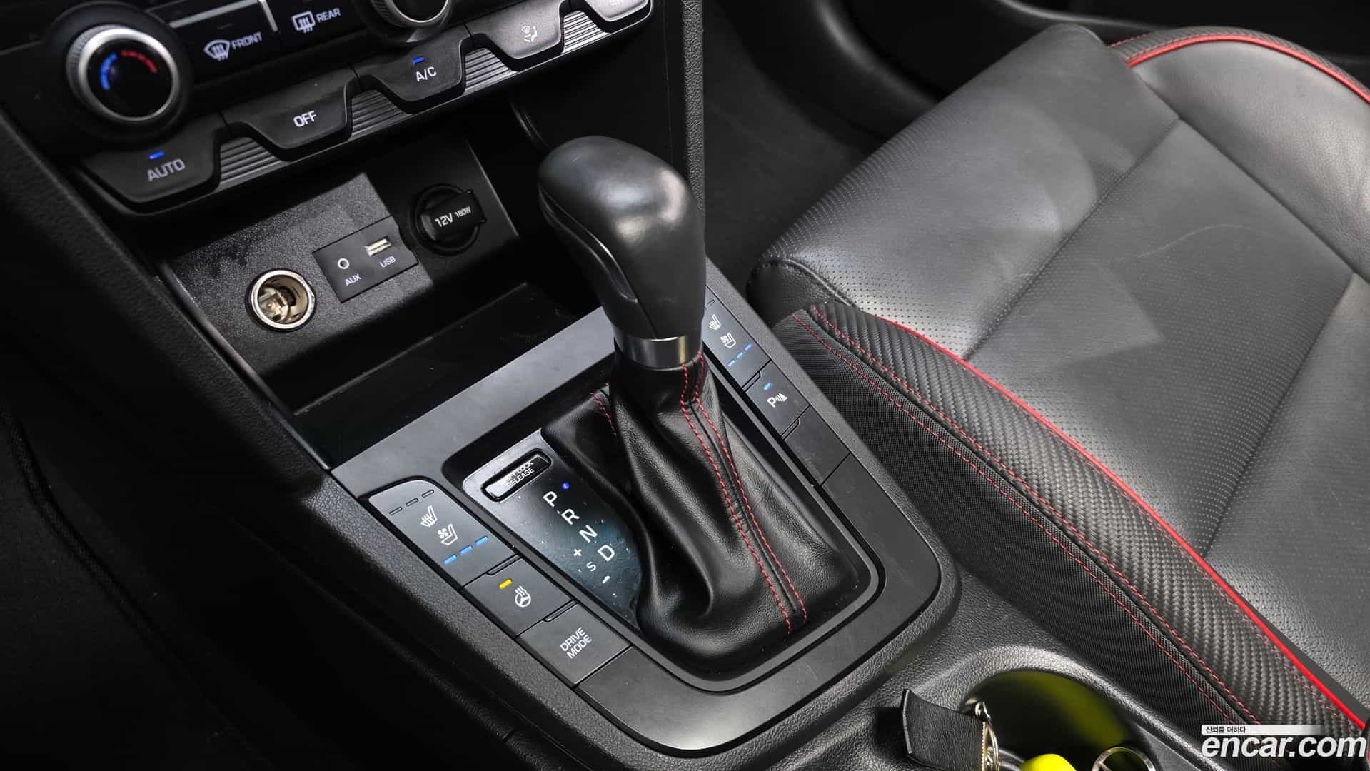 AVANTE Hyundai 2018.11-INNER-009