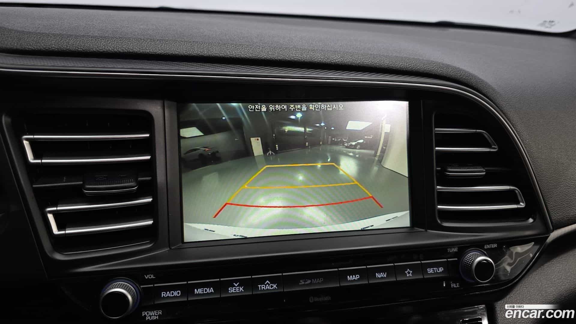 AVANTE Hyundai 2018.11-OPTION-019