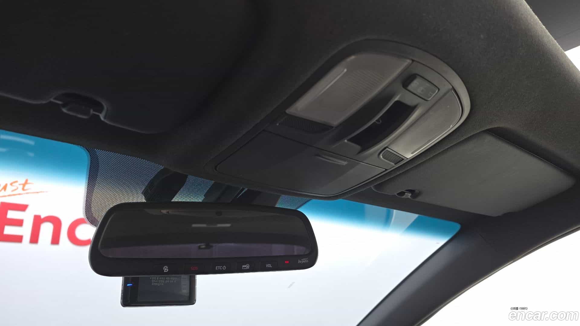 AVANTE Hyundai 2018.11-OPTION-023