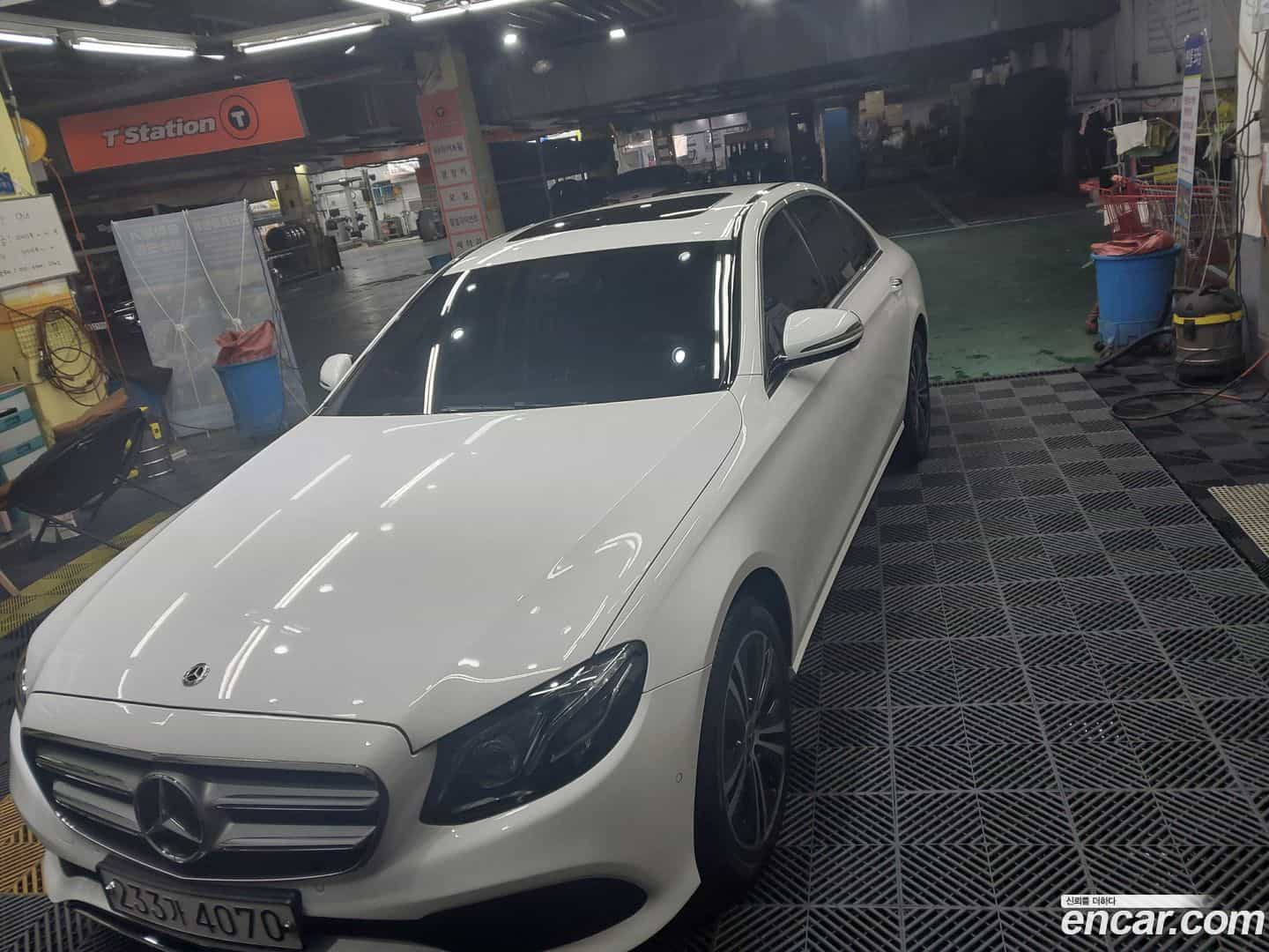 E-Class Mercedes-Benz 2020.7-OUTER-005