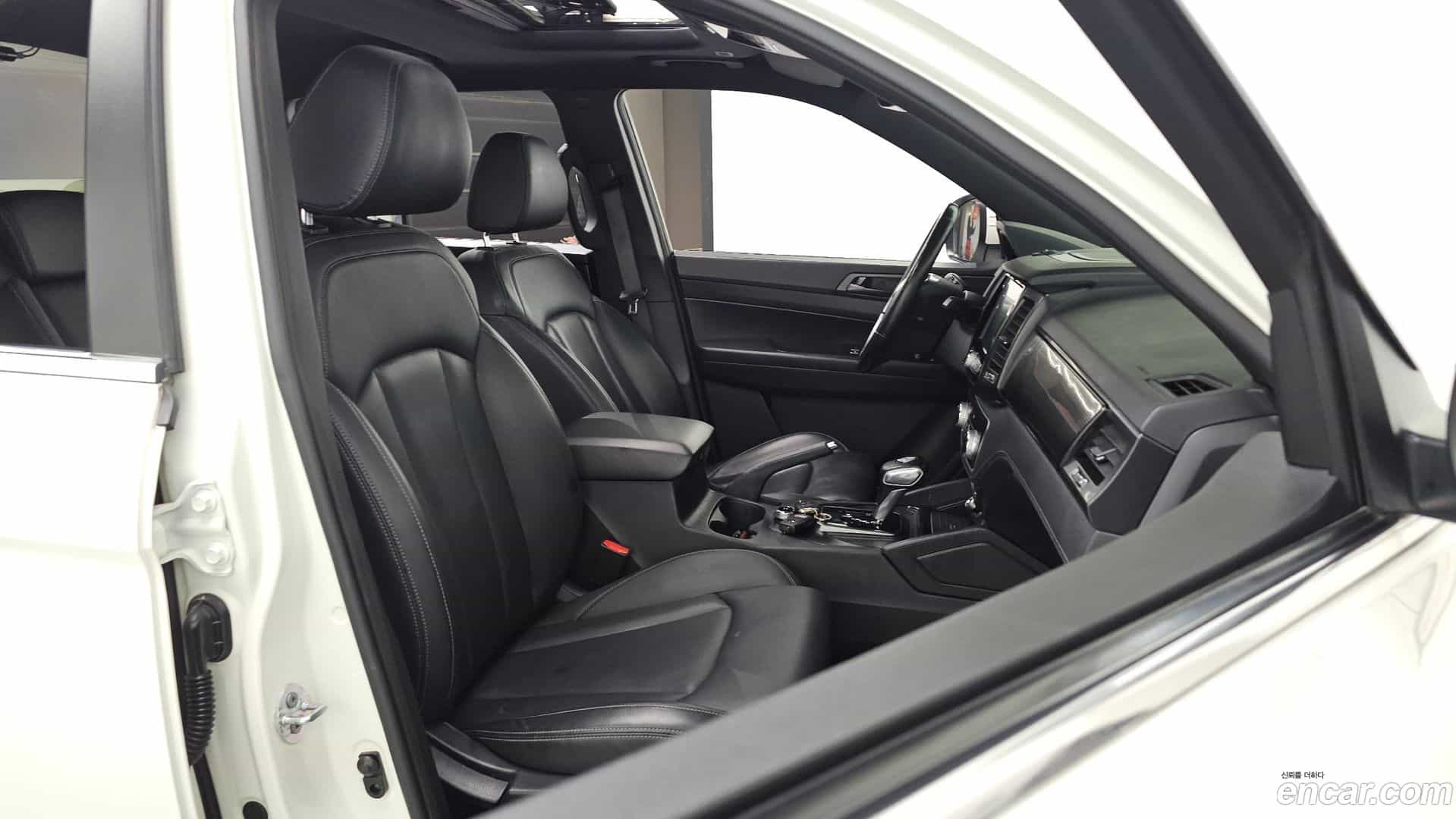 Rexton KG Mobility 2020.7-OPTION-023