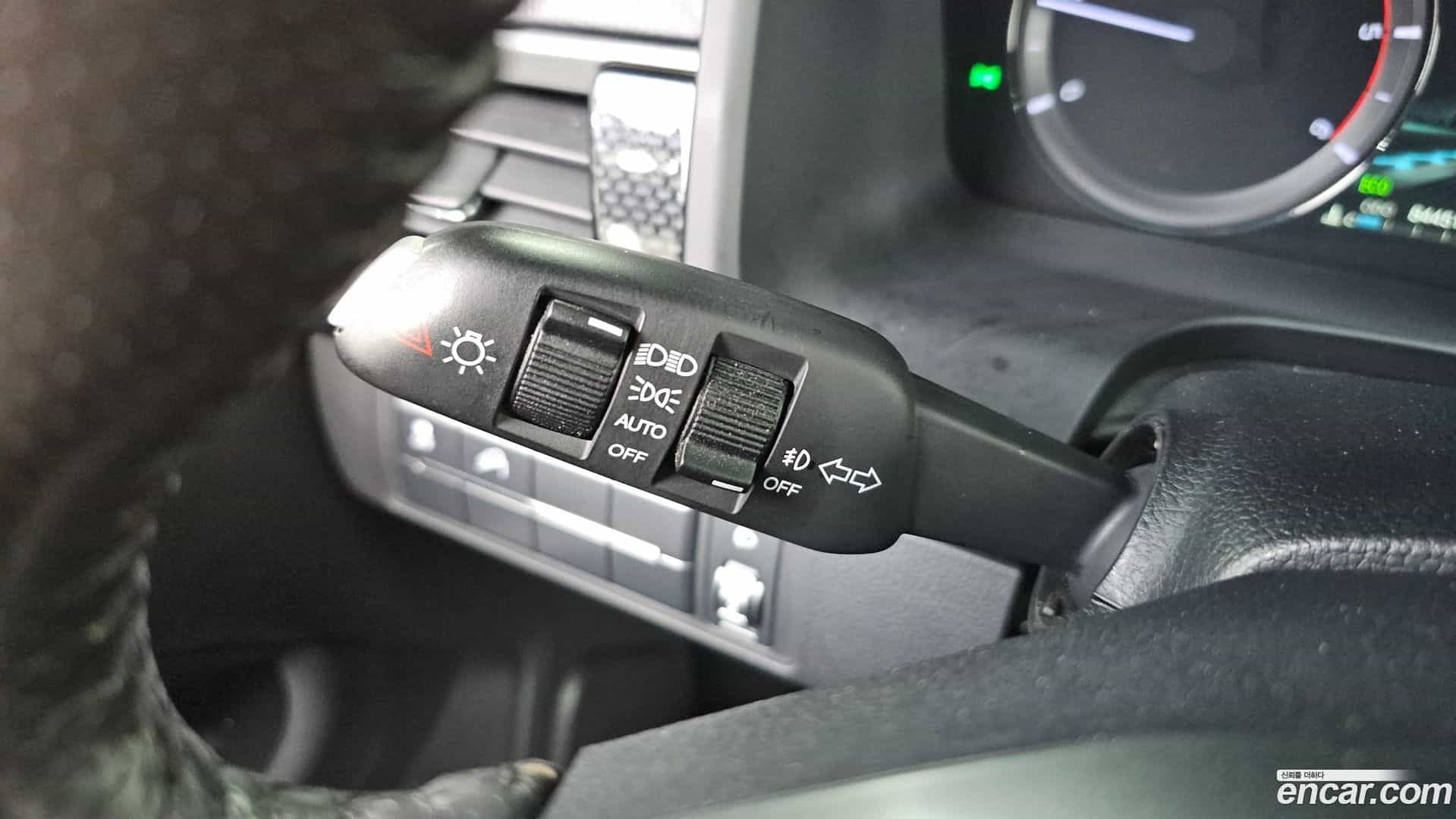 Rexton KG Mobility 2020.7-INNER-035