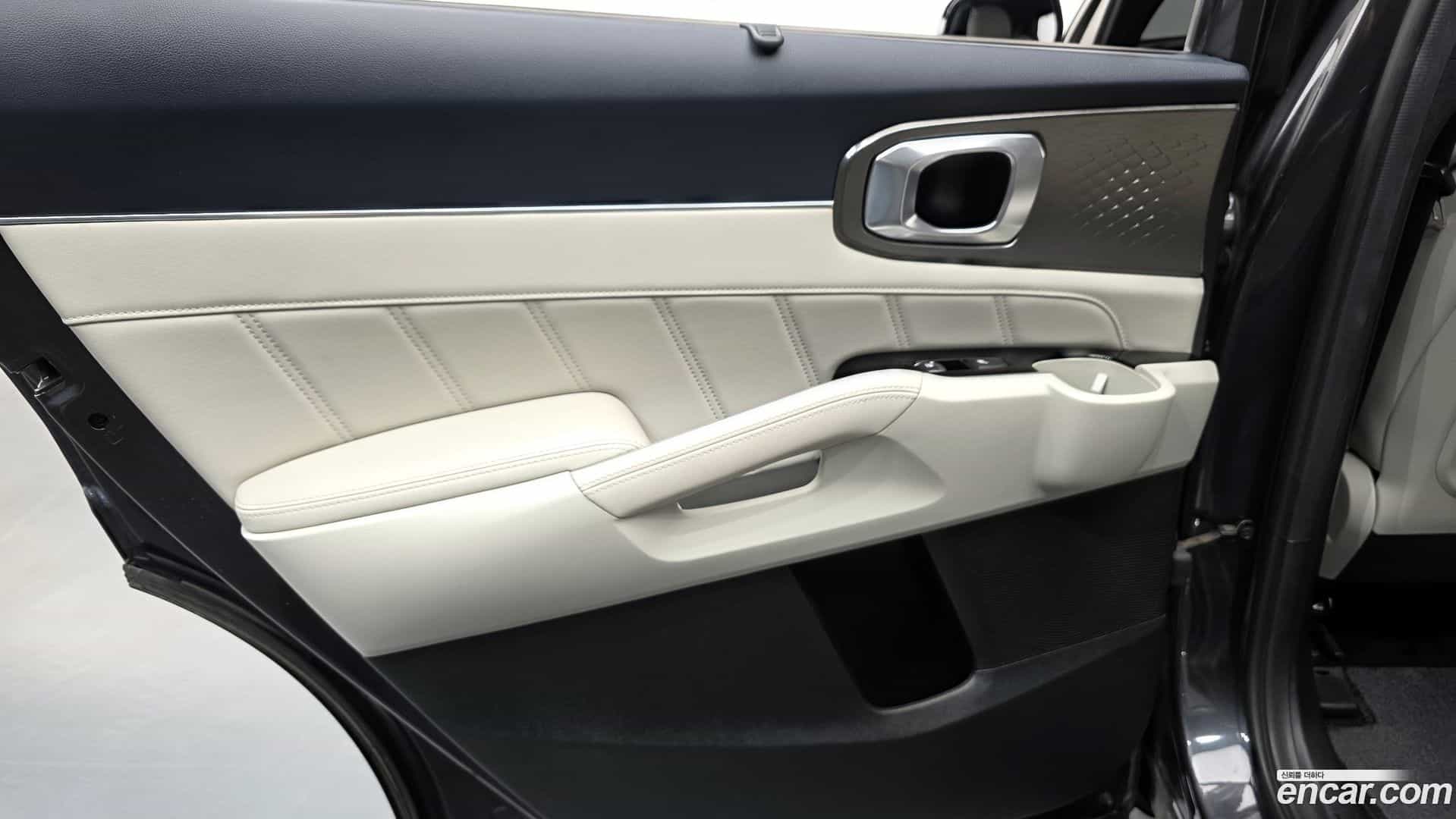 Sorento Kia 2021.4-INNER-035