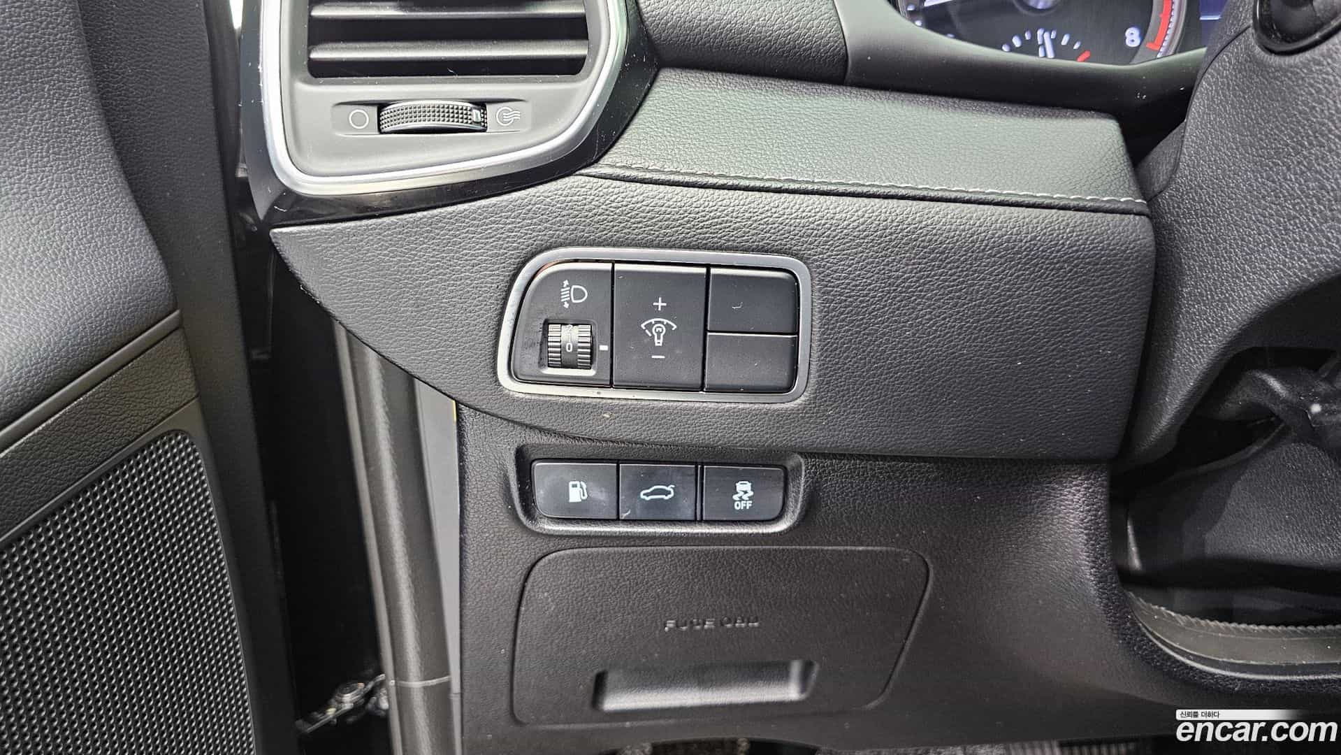 Grandeur Hyundai 2019.11-OPTION-024