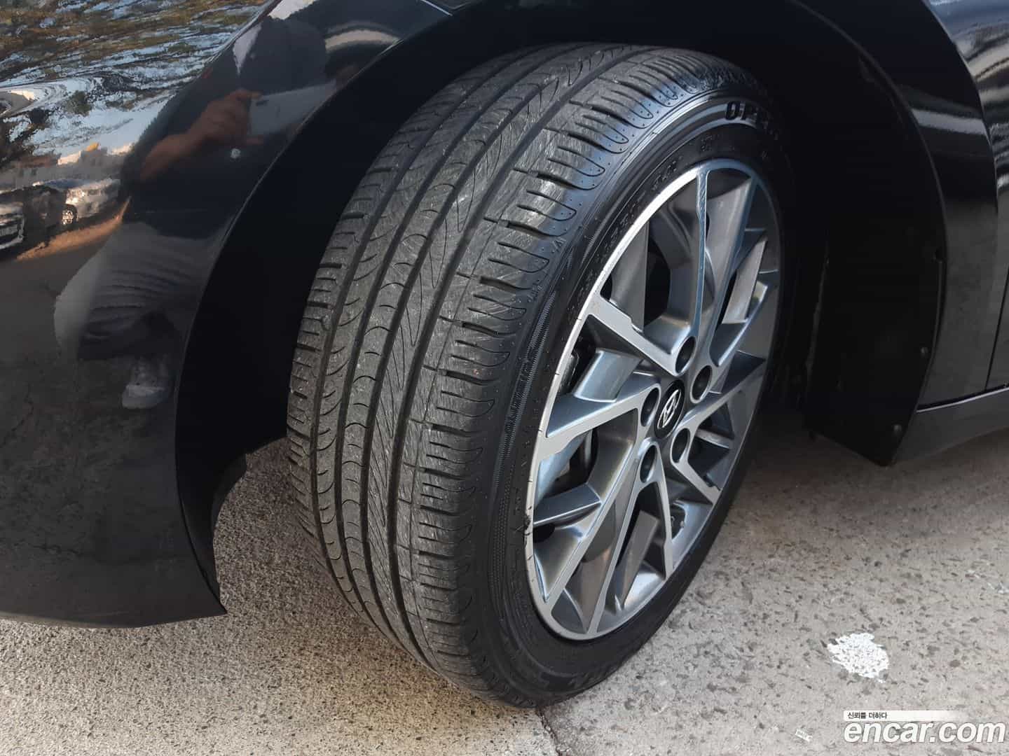 AVANTE Hyundai 2019.2-OUTER-005