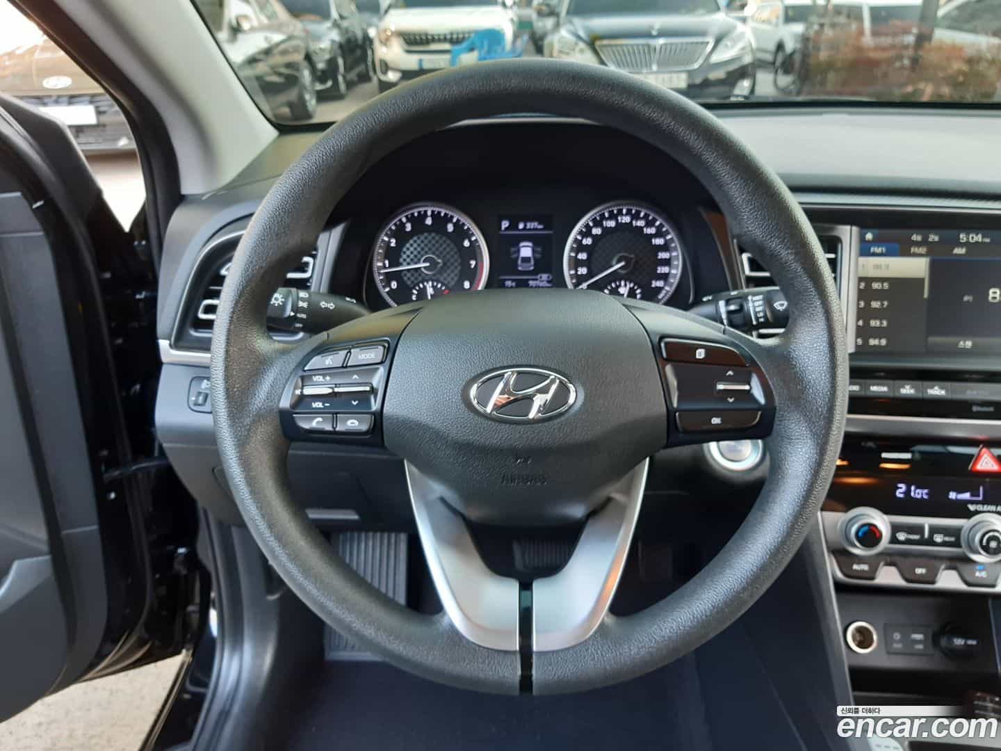 AVANTE Hyundai 2019.2-OPTION-024