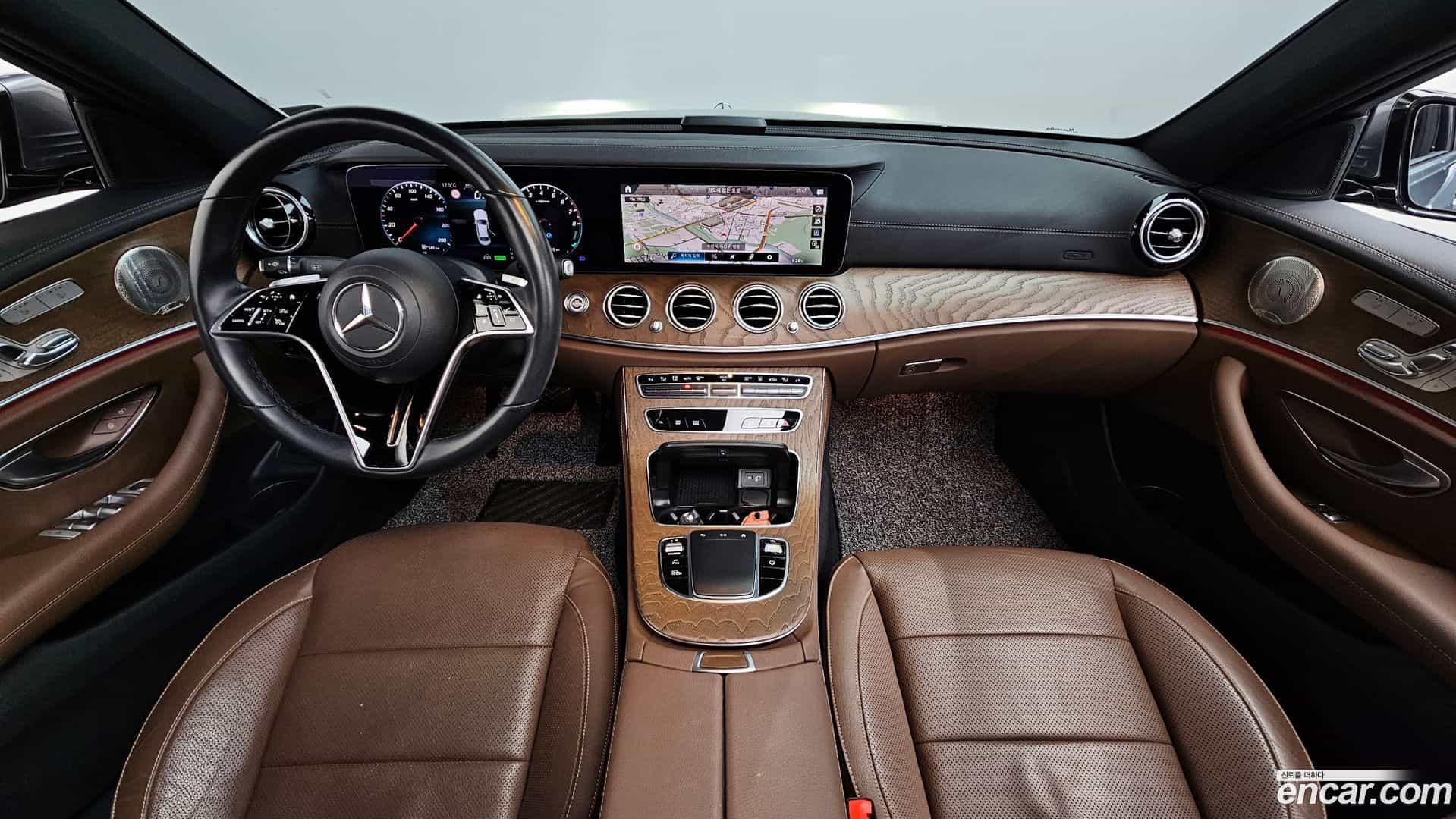 E-Class Mercedes-Benz 2021.4-INNER-007