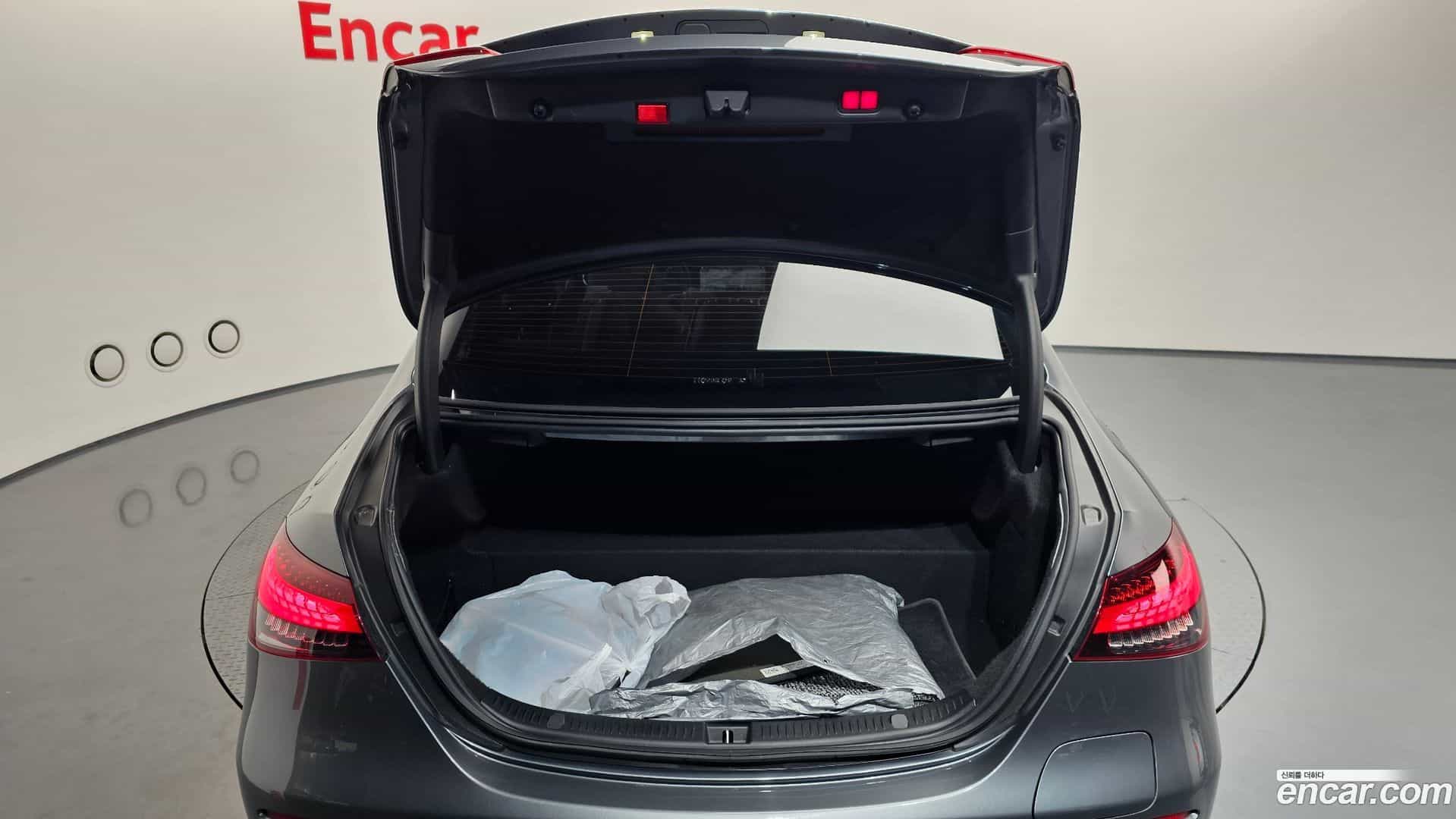 E-Class Mercedes-Benz 2021.4-OPTION-024