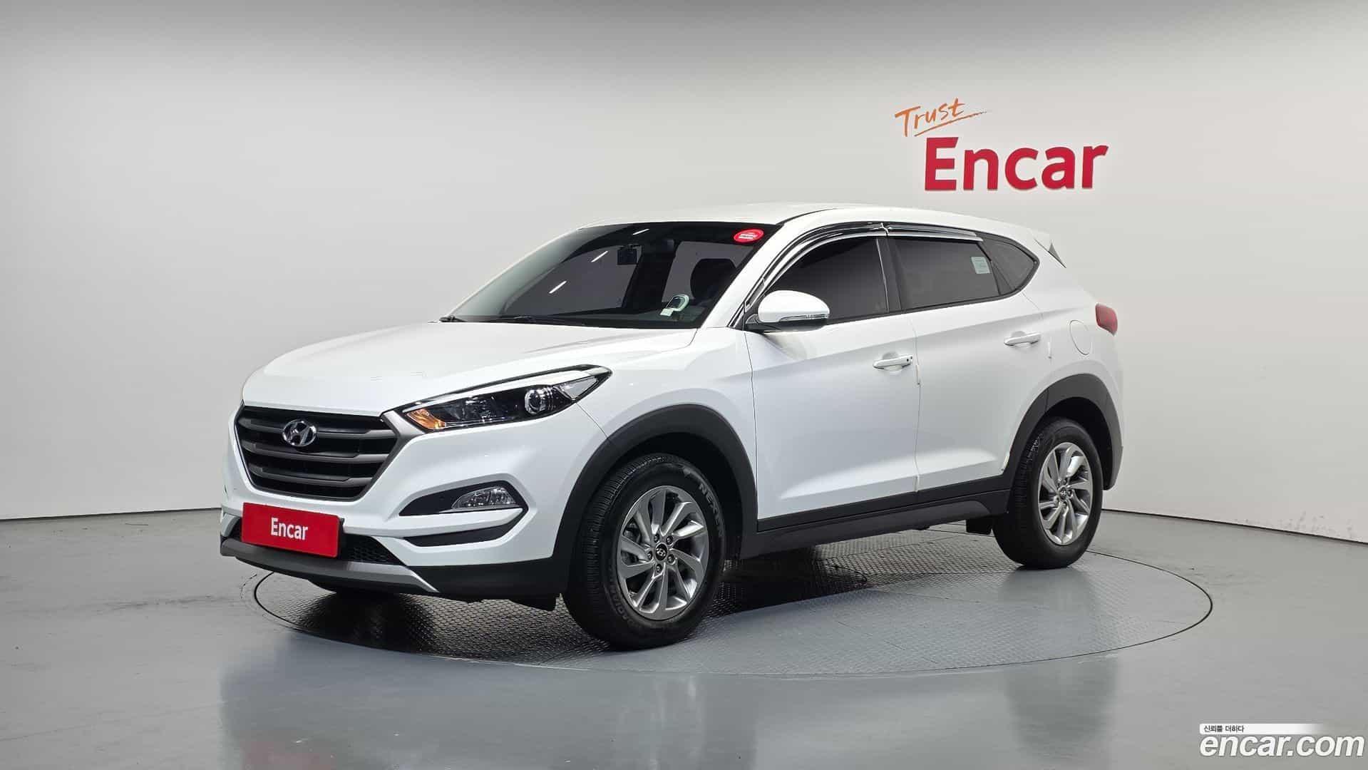 Tucson Hyundai 2016.5-OUTER-001
