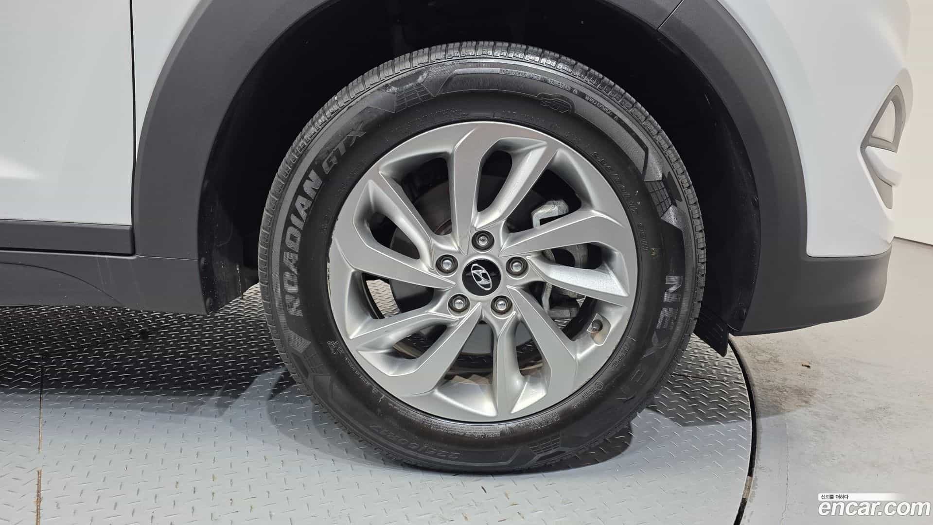 Tucson Hyundai 2016.5-OUTER-005