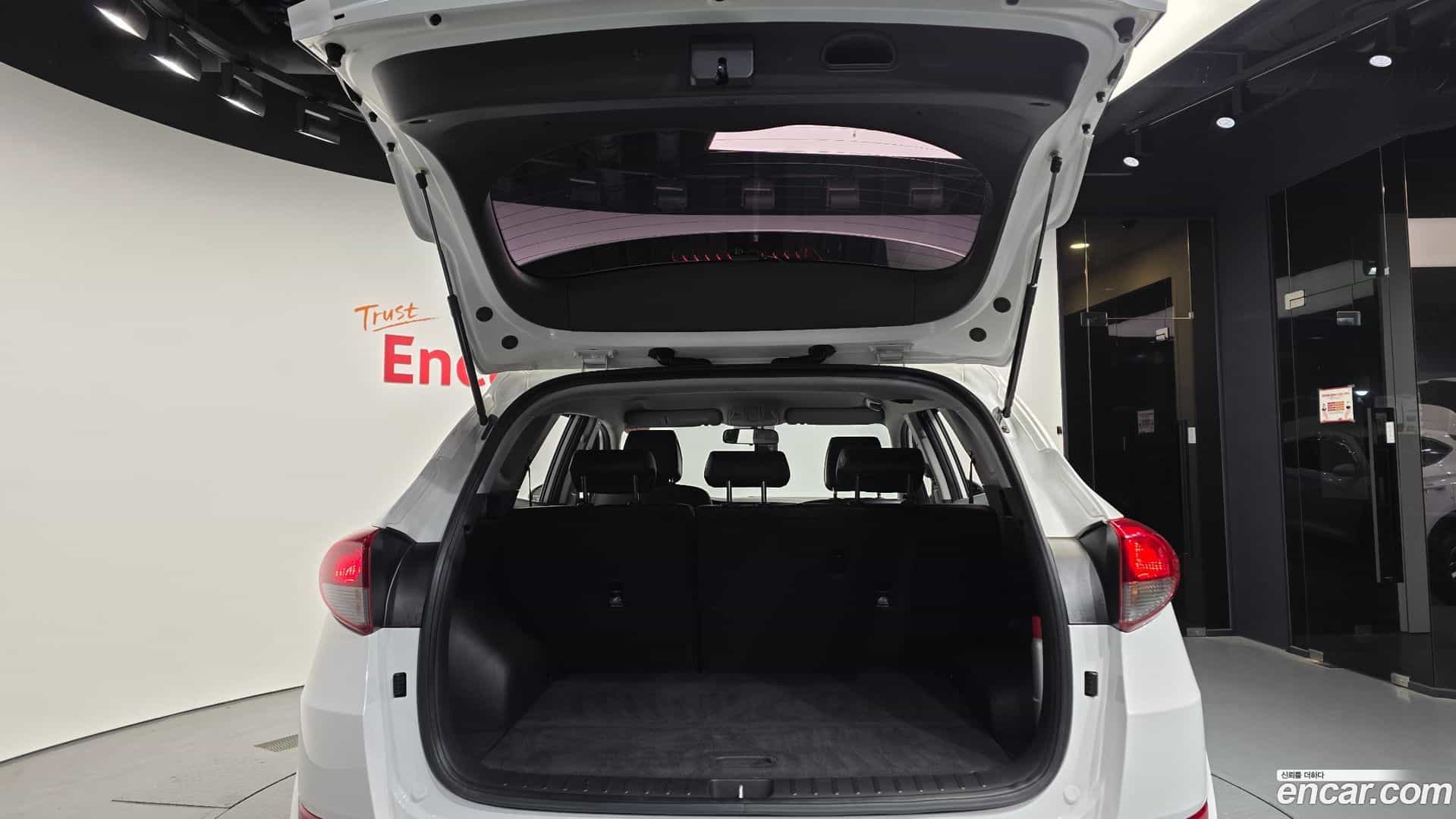 Tucson Hyundai 2016.5-OPTION-024