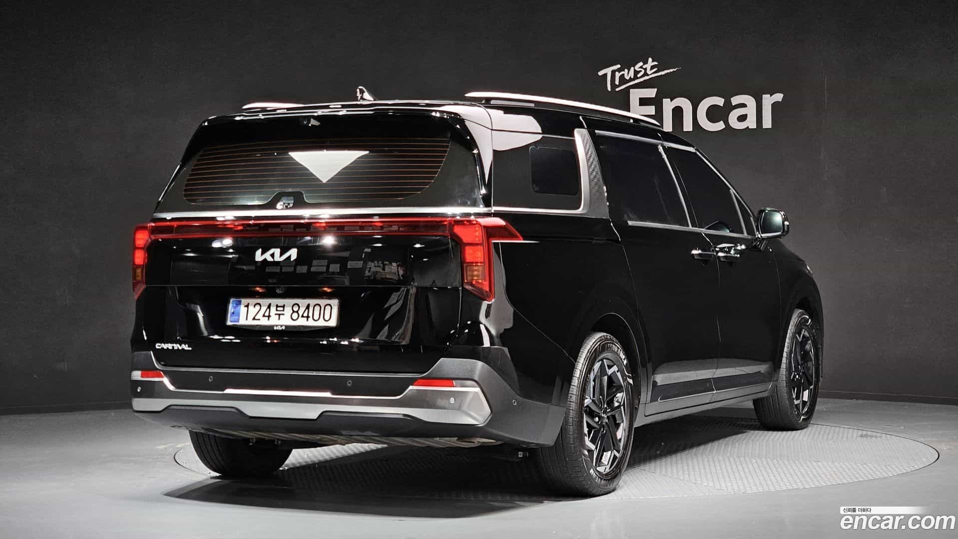 Canival Kia 2024.11-OUTER-002