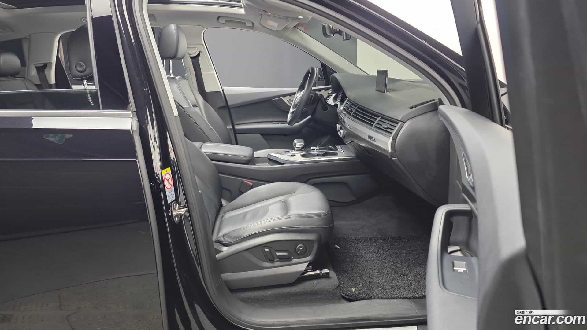 Q7 Audi 2019.10-OPTION-016