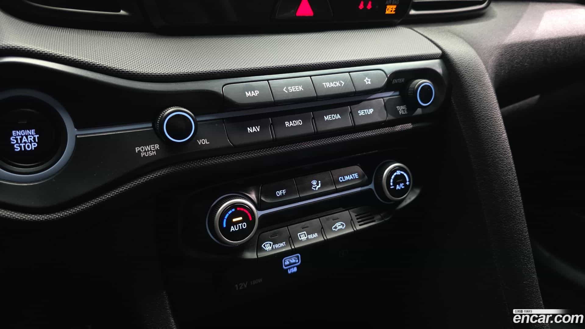 Veloster Hyundai 2021.2-OPTION-022