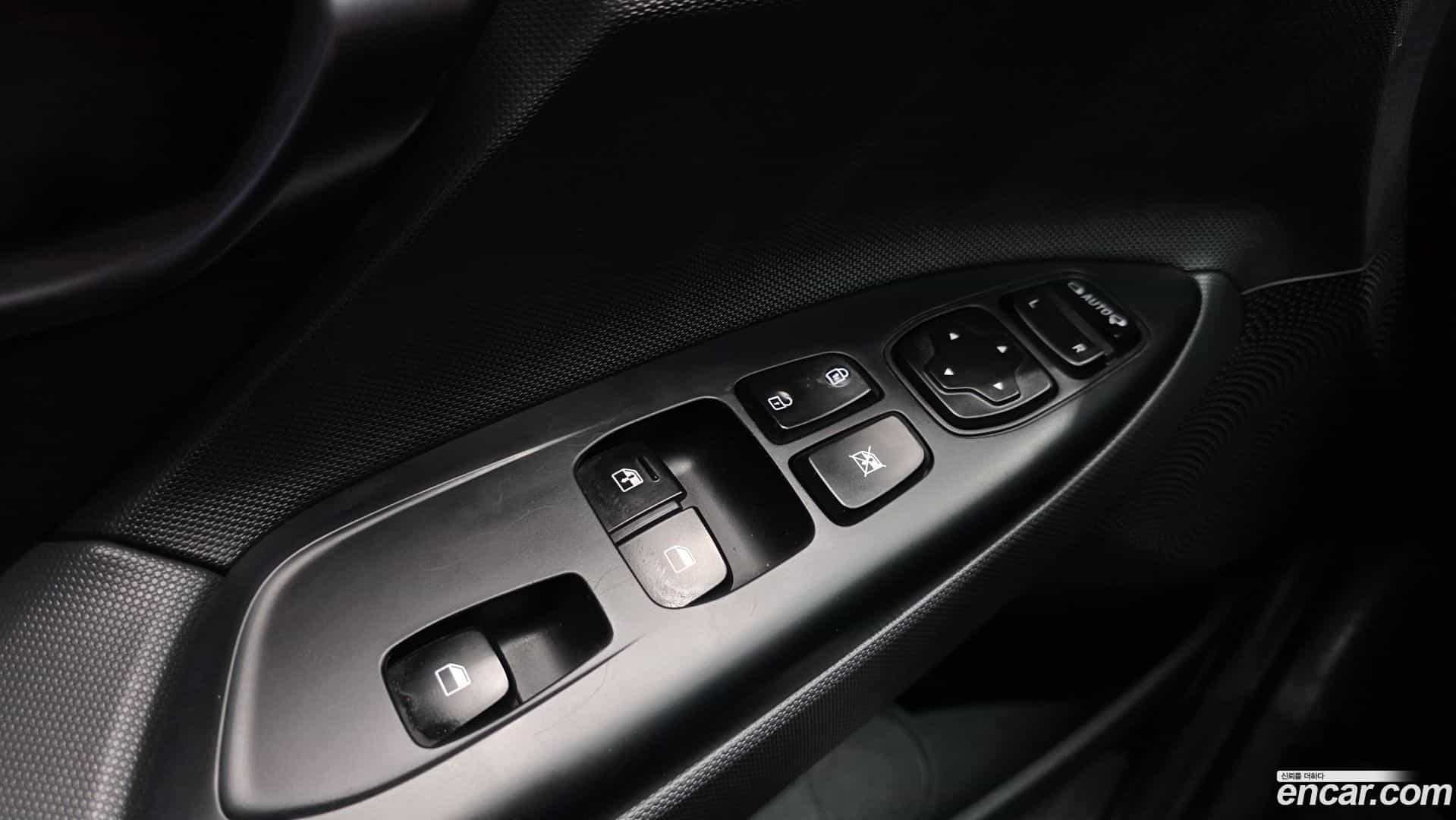 Veloster Hyundai 2021.2-OPTION-043