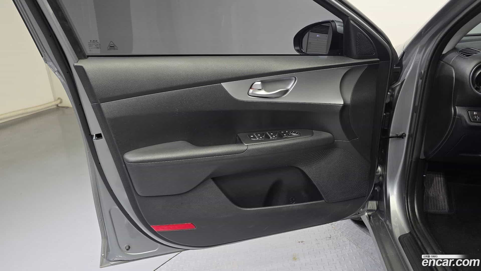 K3 Kia 2022.2-INNER-034