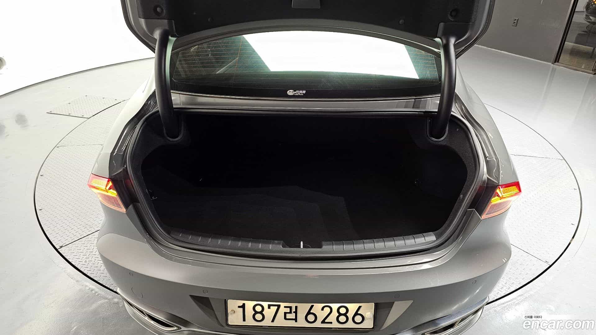 Grandeur Hyundai 2020.6-OPTION-044