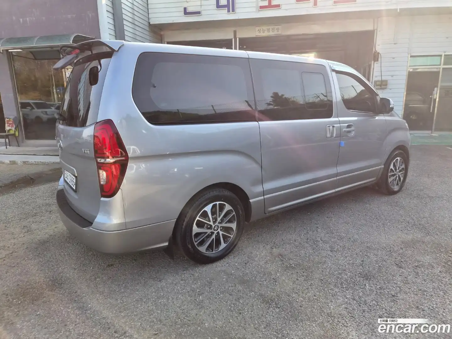 Starex Hyundai 2018.8-OUTER-006