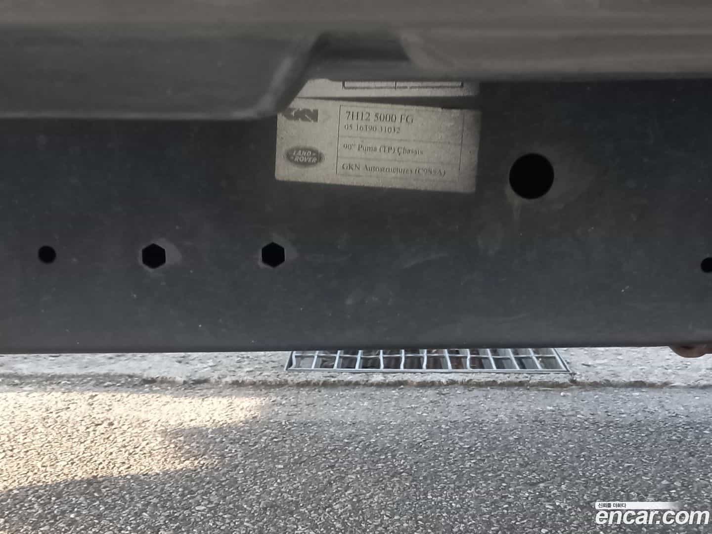 Defender Land Rover 2010.11-OPTION-020