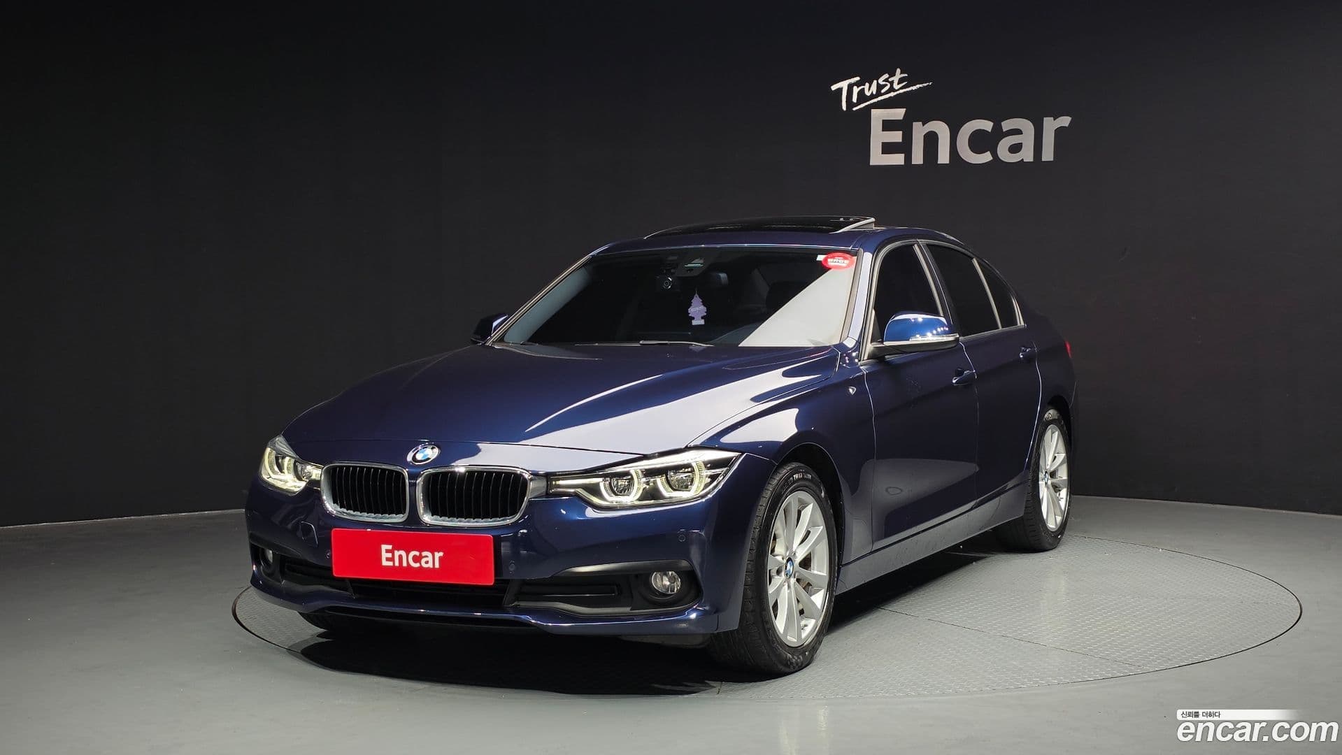 Main__Slider__Photo:3-Series BMW 2017.4-0