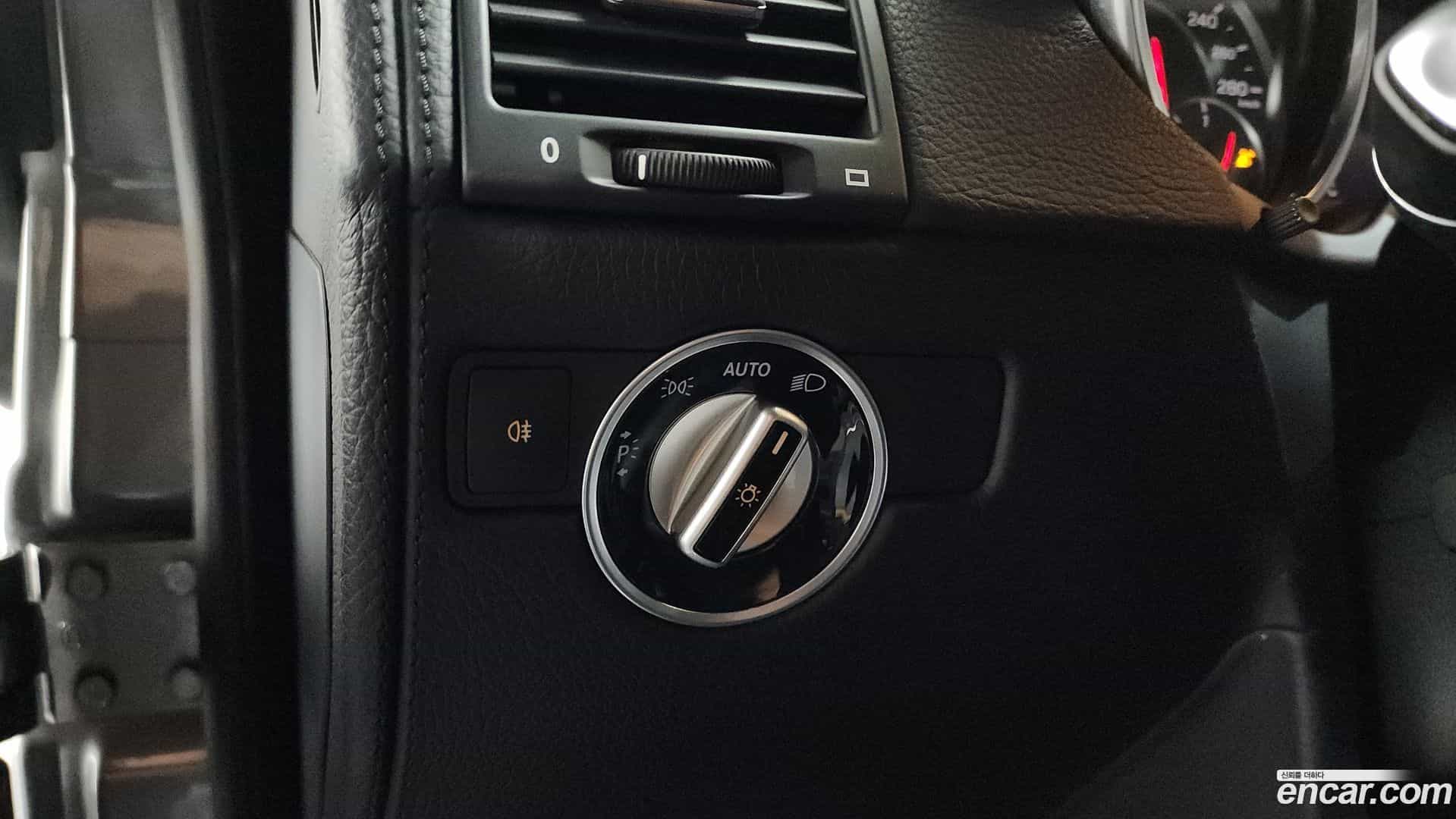 G-Class Mercedes-Benz 2016.1-OPTION-024