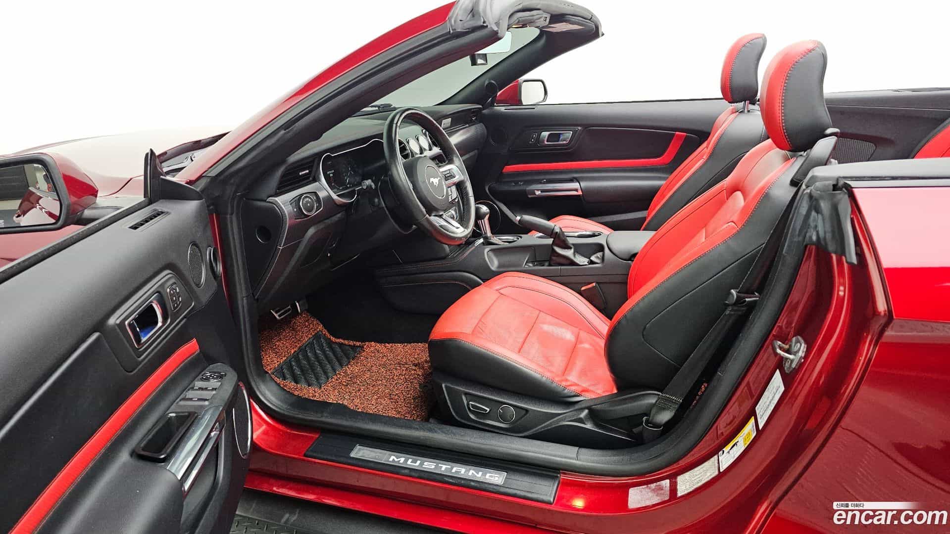 Mustang Ford 2019.0-INNER-010