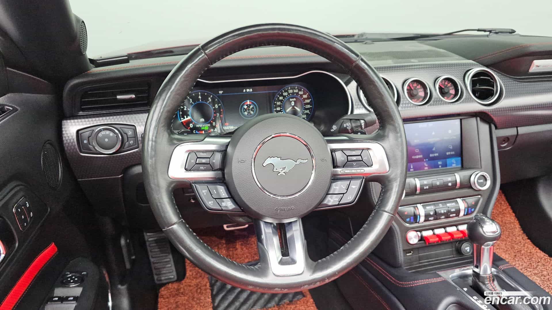 Mustang Ford 2019.0-OPTION-017