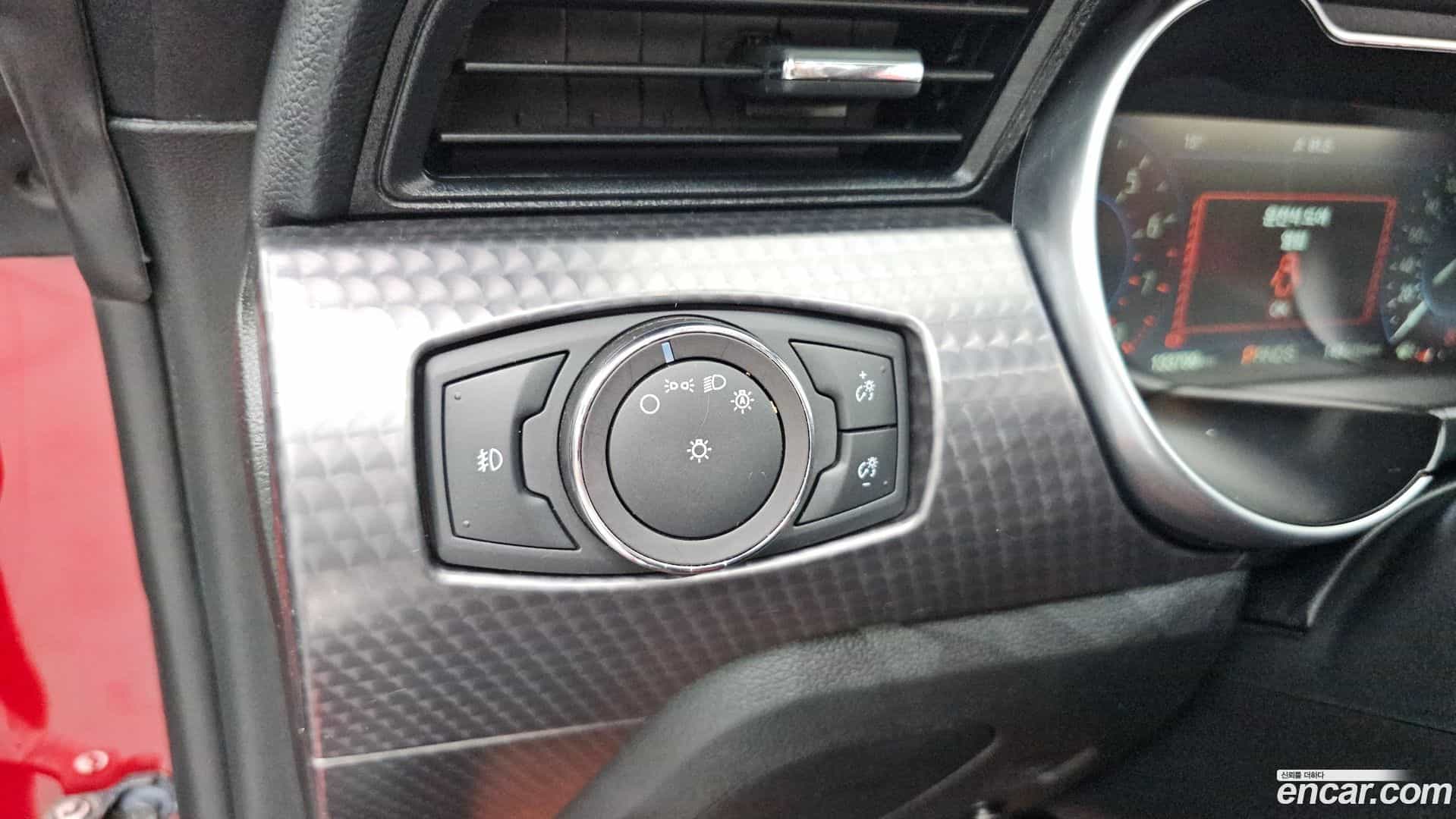 Mustang Ford 2019.0-OPTION-024