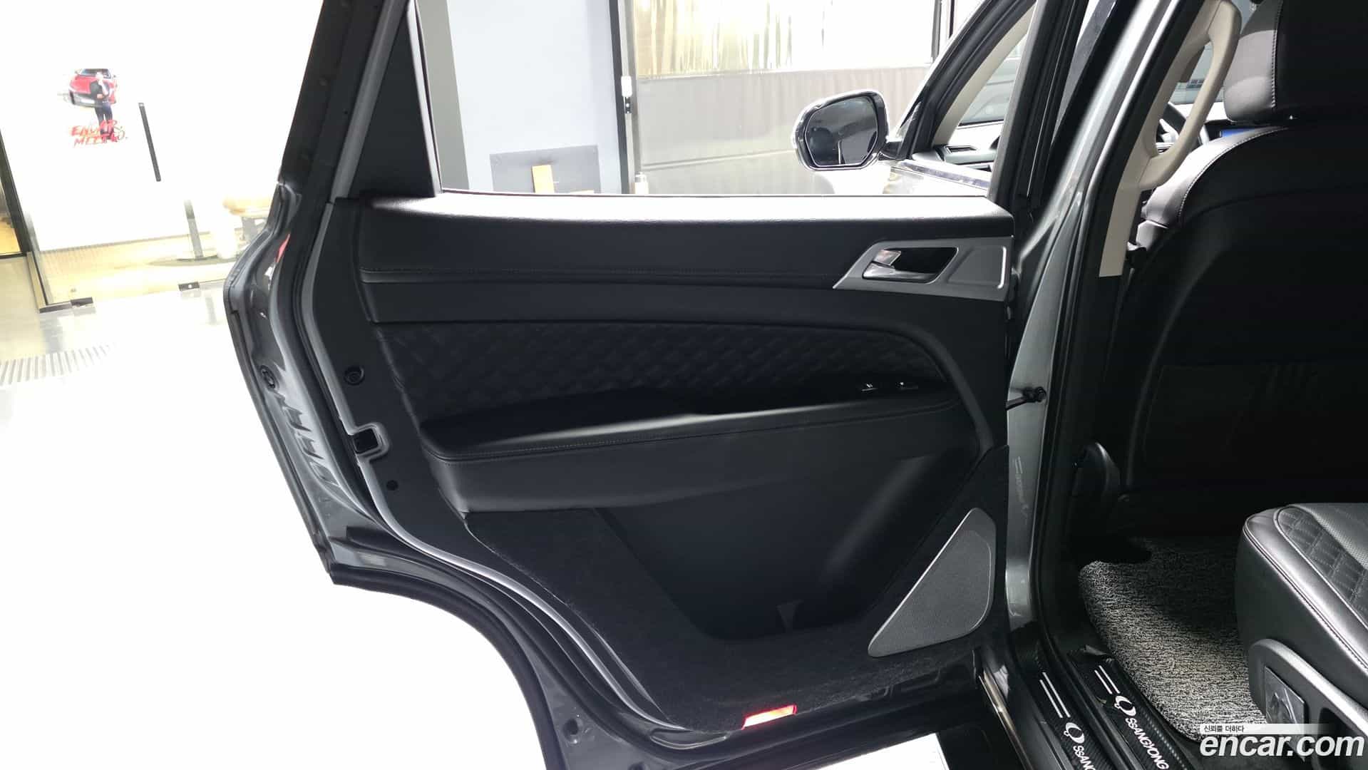 Rexton KG Mobility 2022.9-INNER-035