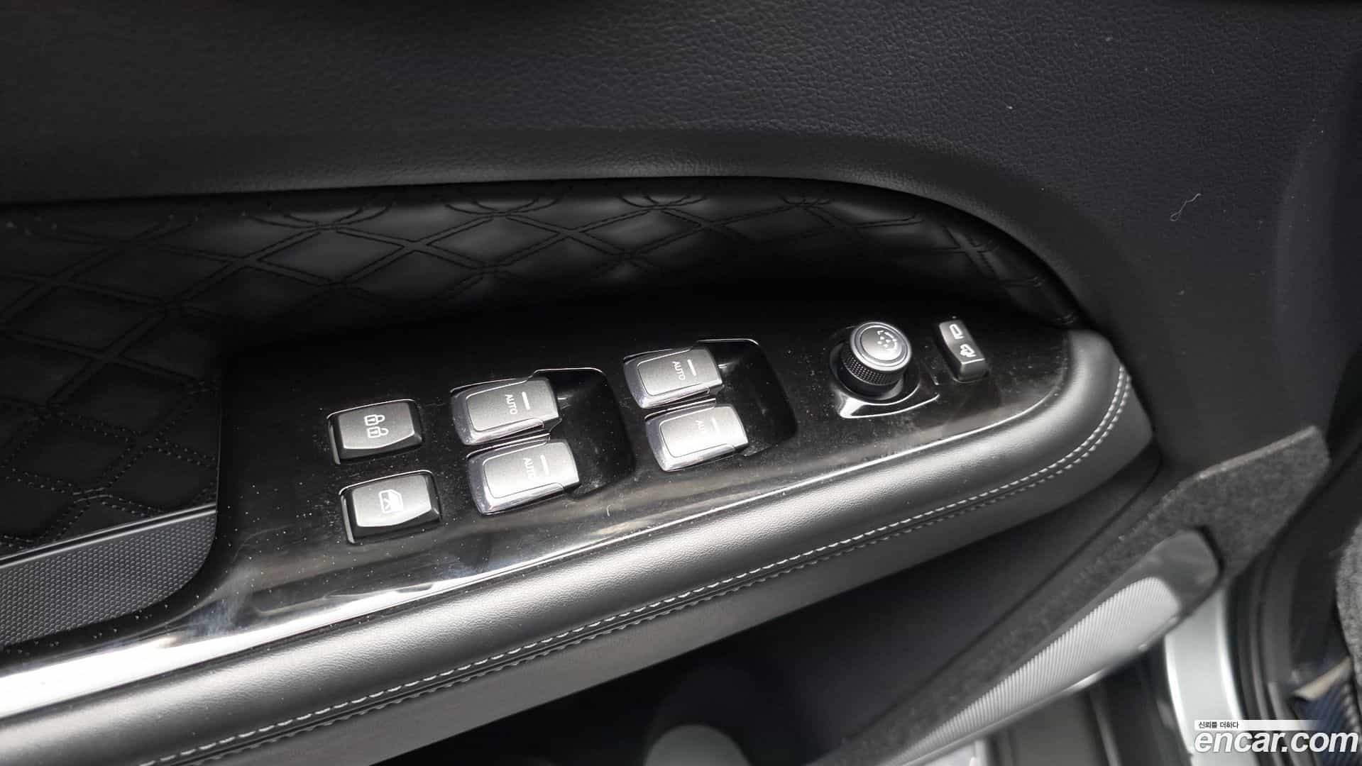 Rexton KG Mobility 2022.9-OPTION-042