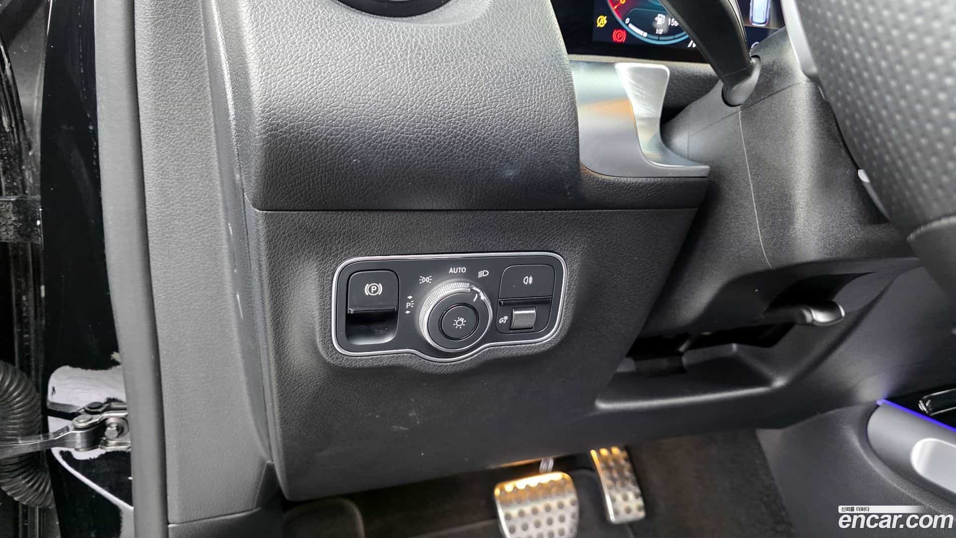 GLB-Class Mercedes-Benz 2022.6-OPTION-020