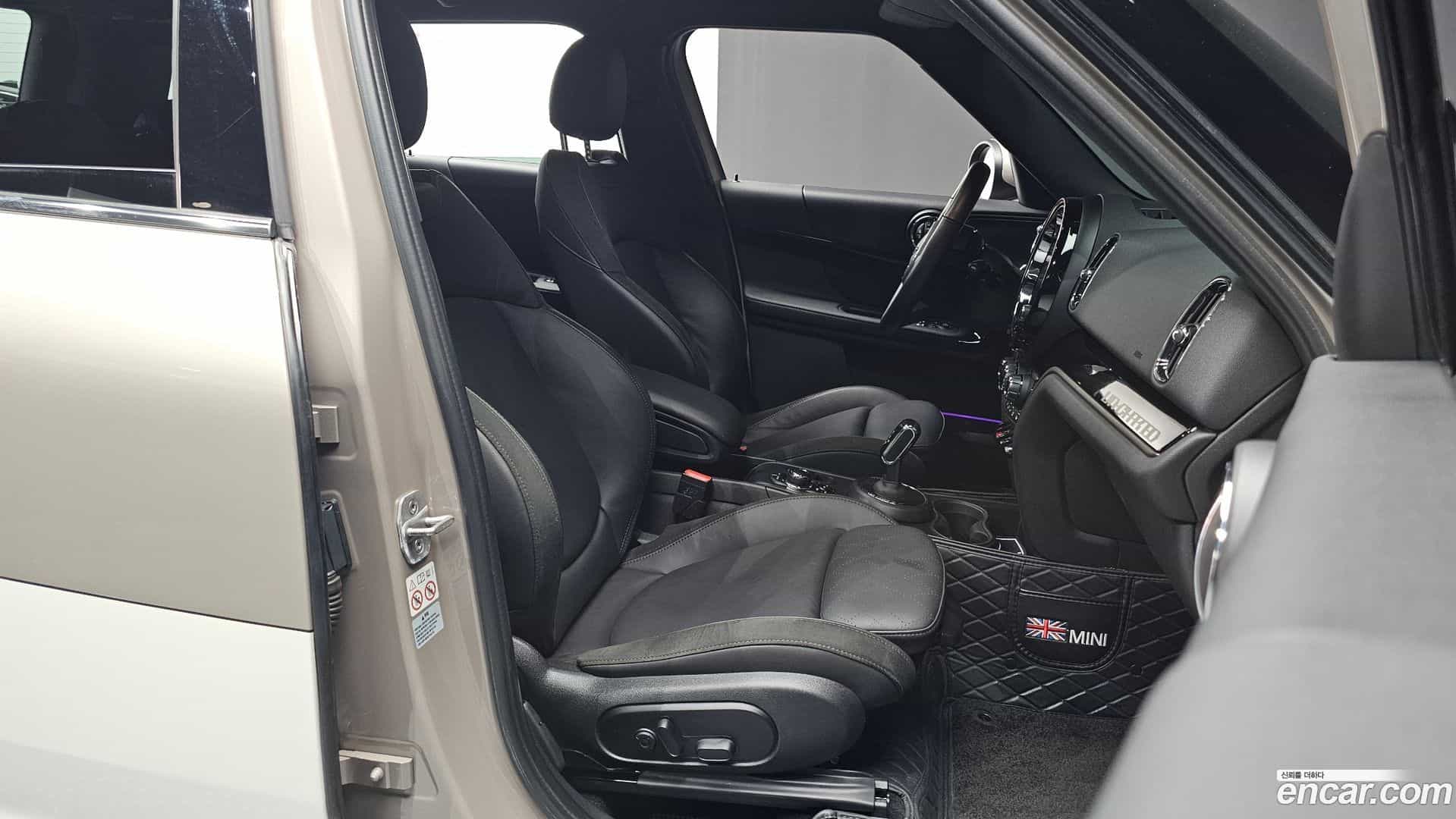 Countryman Mini 2024.2-INNER-010
