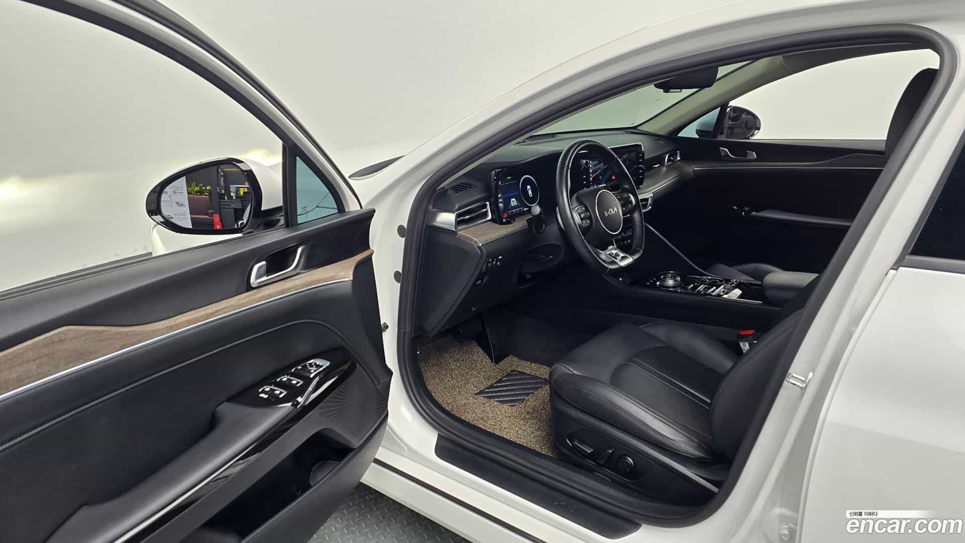 K5 Kia 2023.0-OPTION-015