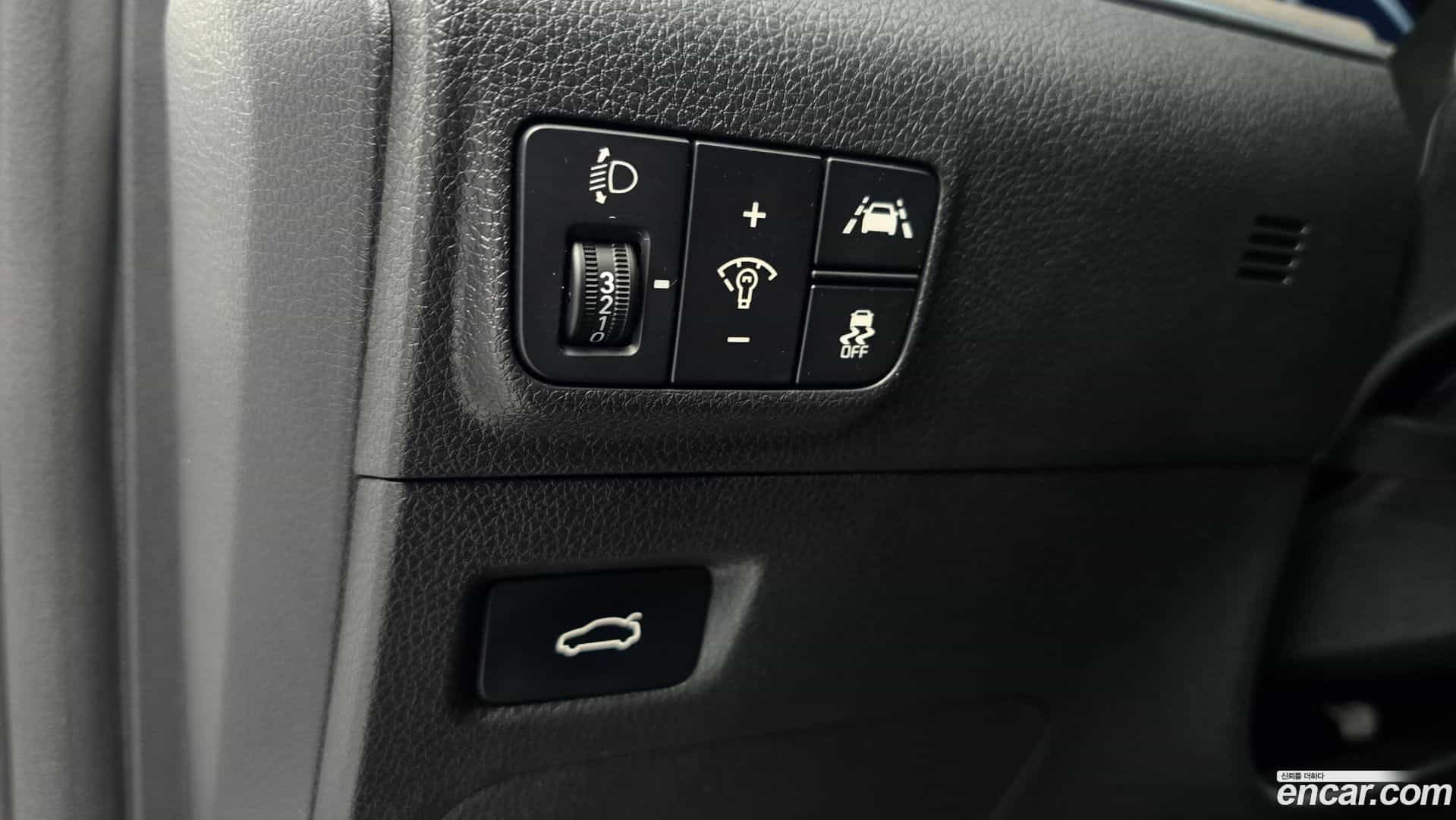 K5 Kia 2023.0-OPTION-018