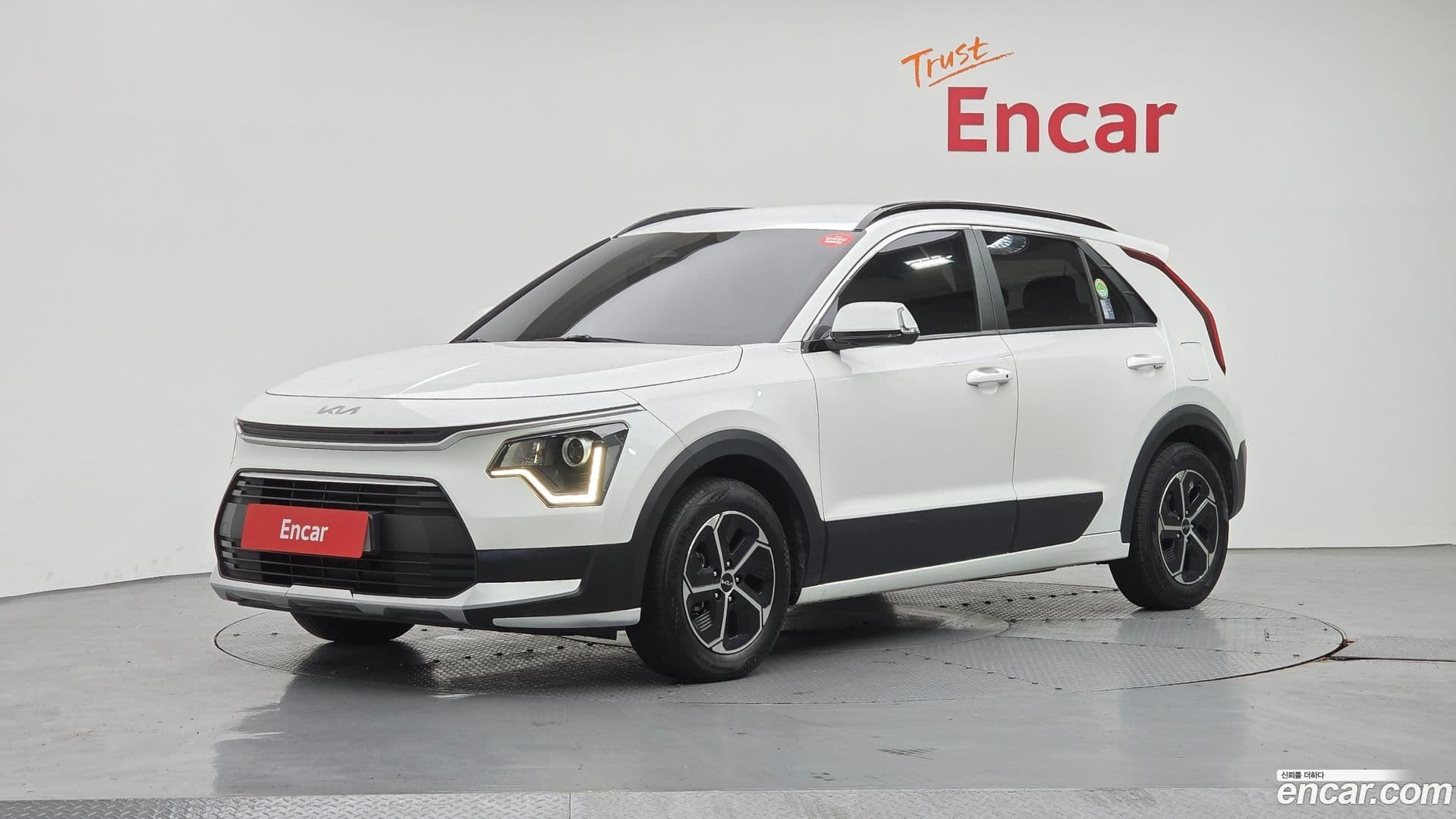 Main__Slider__Photo:Niro Kia 2022.3-0