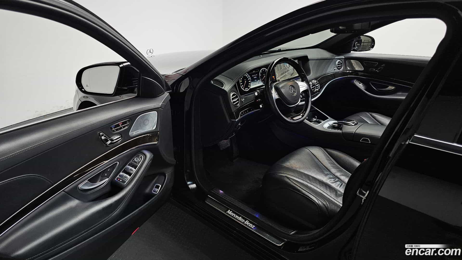 S-Class Mercedes-Benz 2015.1-INNER-010